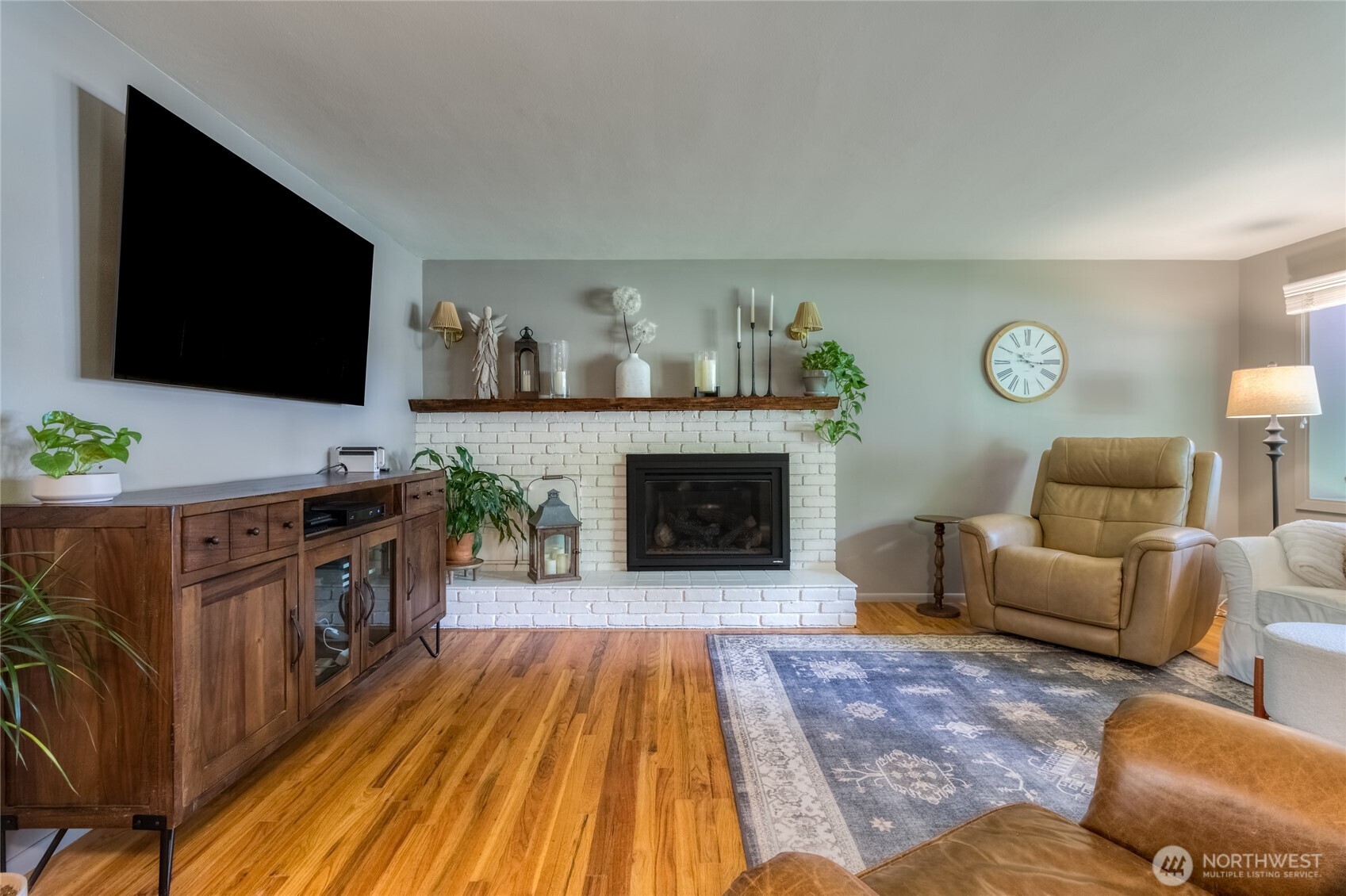 1935 Hilbrooke Drive Property Photo 8