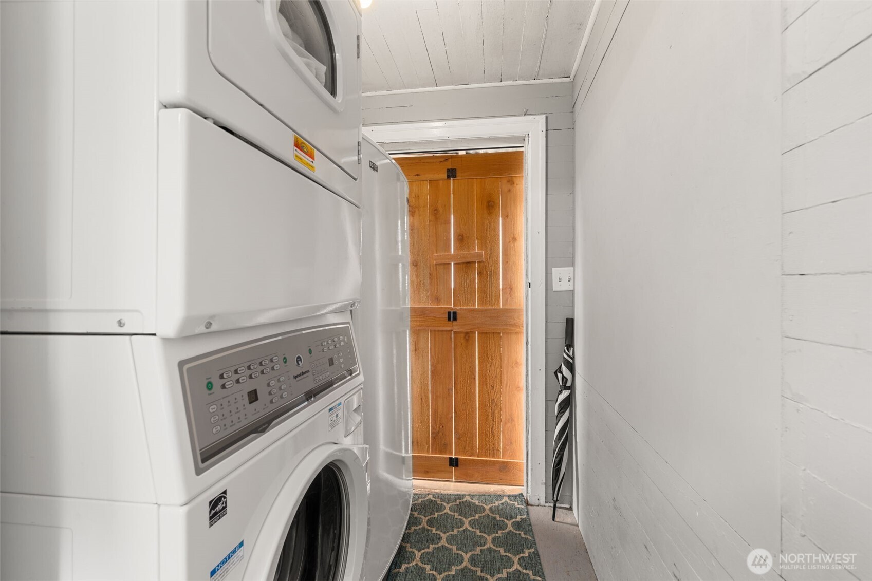 702 King Road Property Photo 15