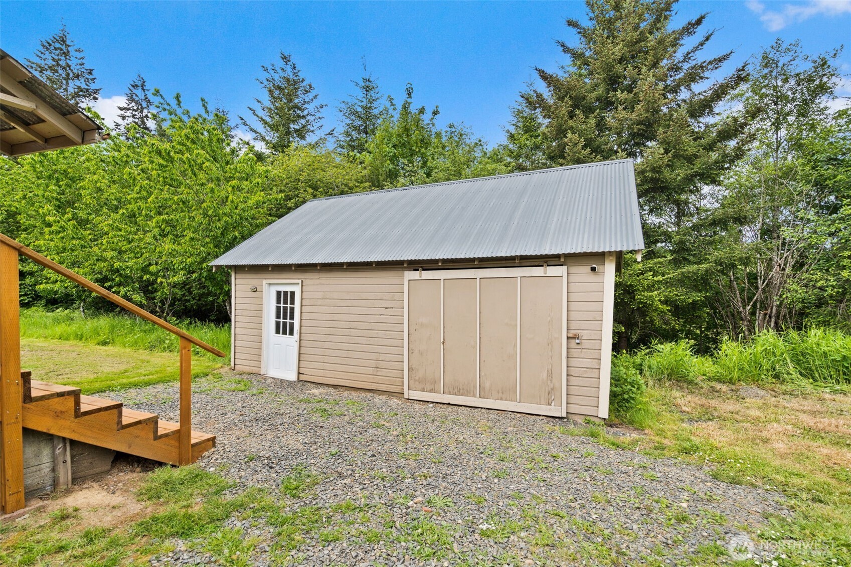 702 King Road Property Photo 21