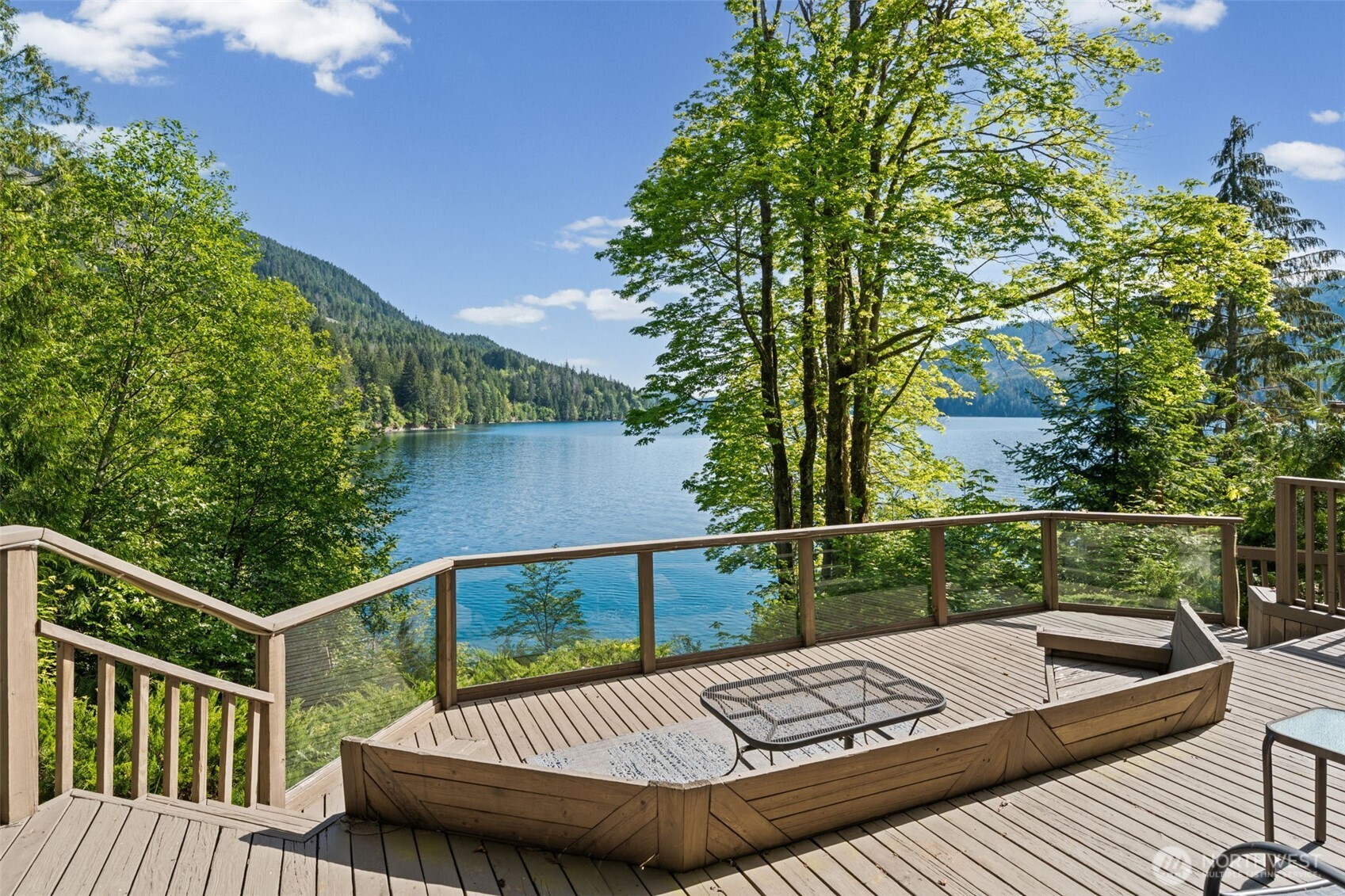 90 Lakeshore Place Property Photo 1