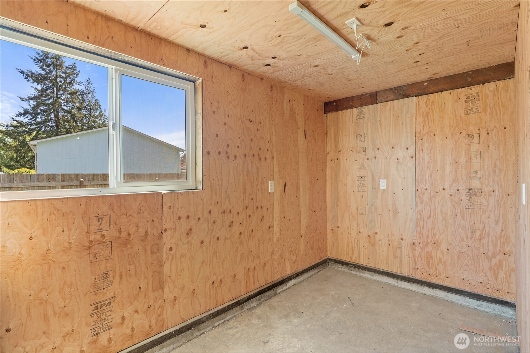 1112 Brook Drive Property Photo 24