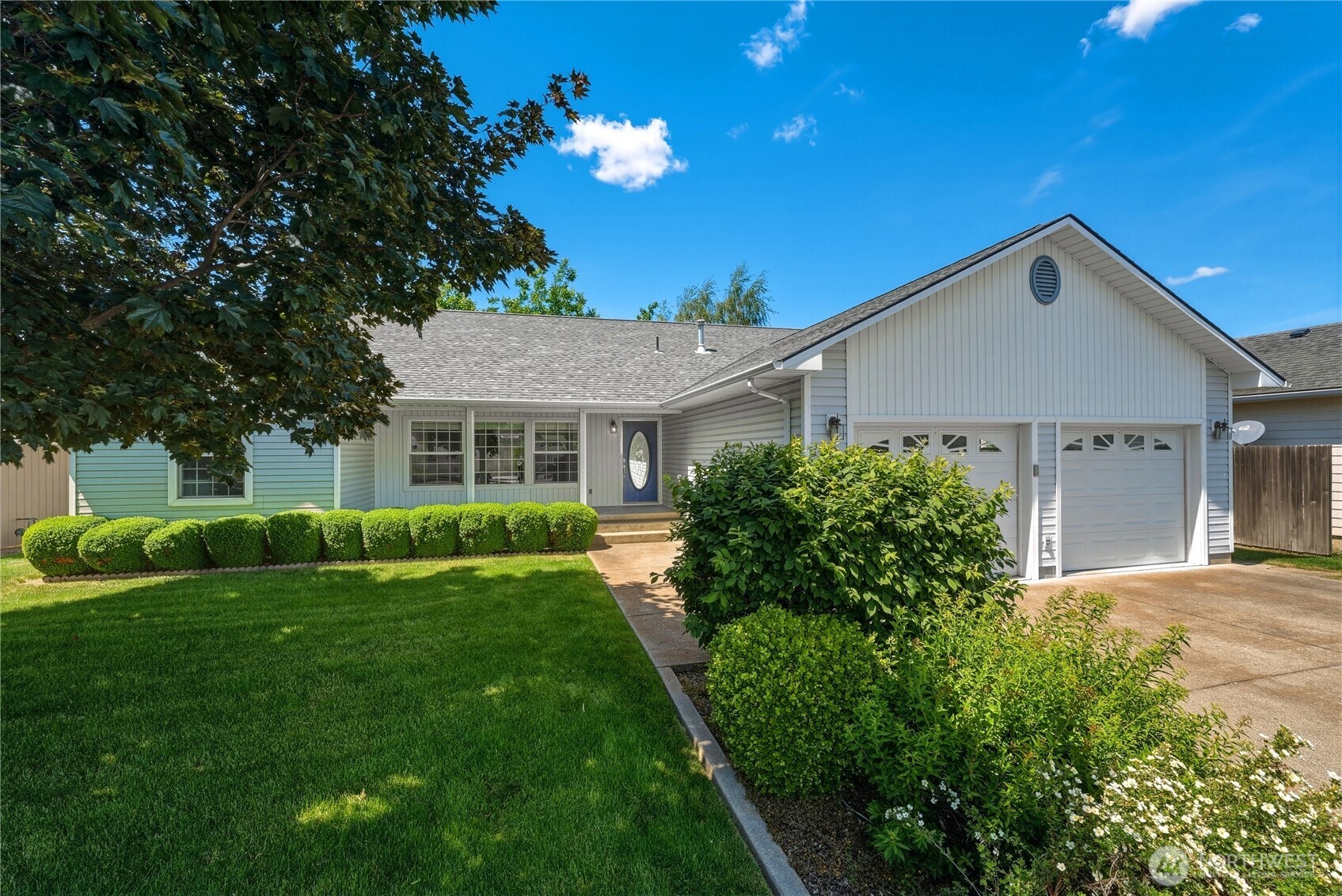 22 Parkwood Circle Property Photo 1