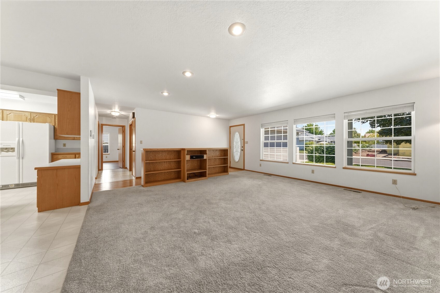 22 Parkwood Circle Property Photo 3