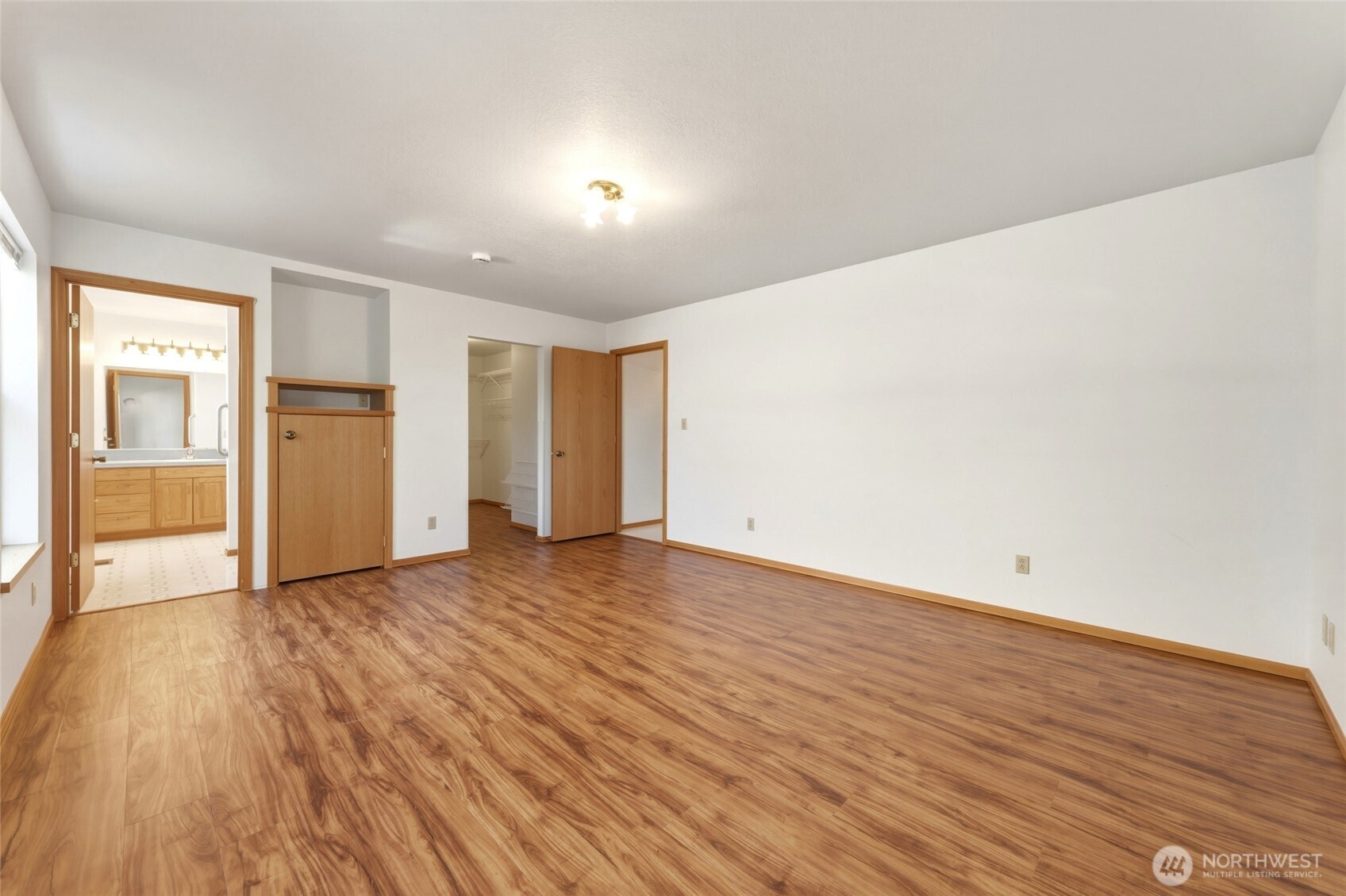 22 Parkwood Circle Property Photo 13