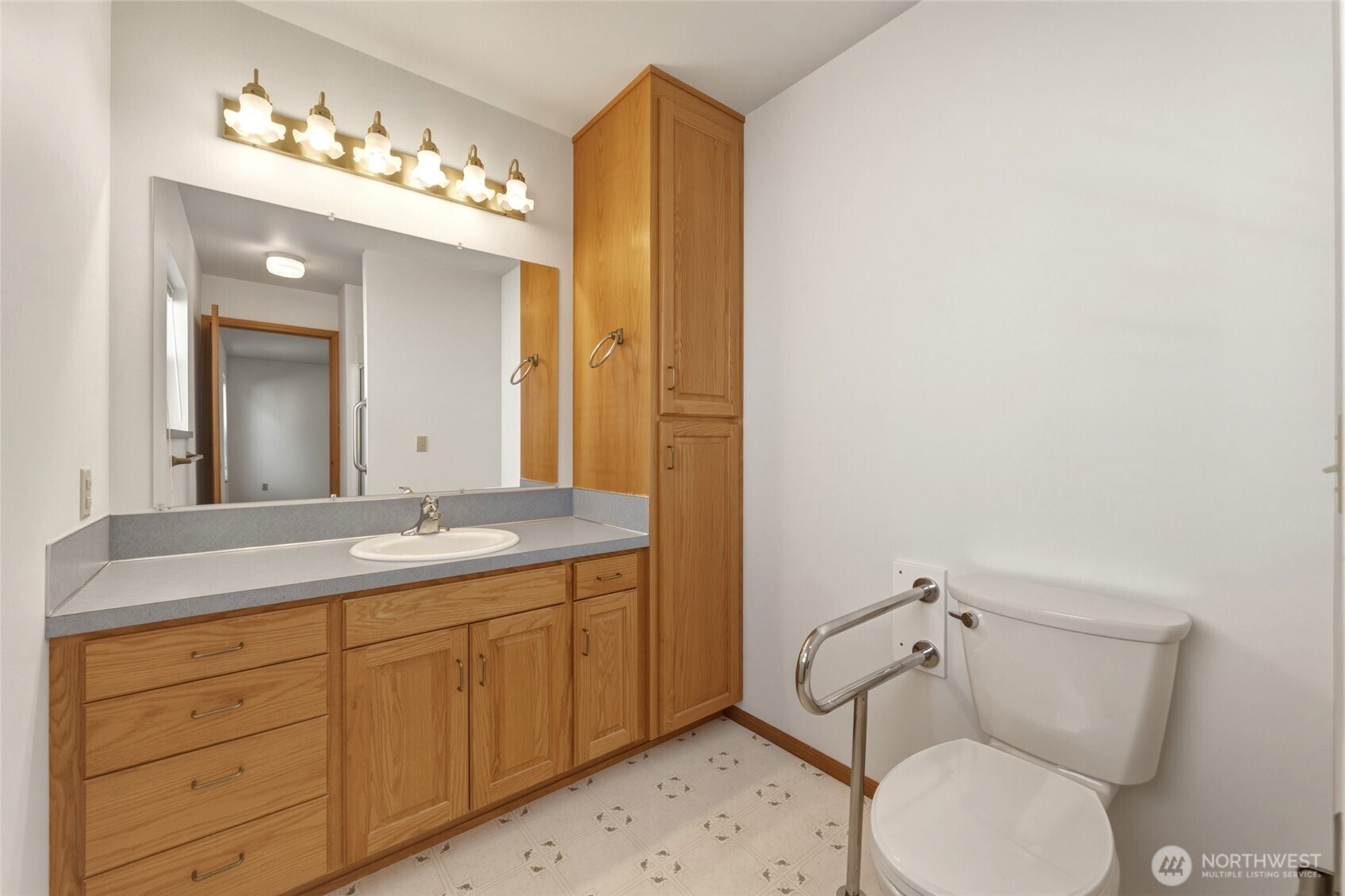 22 Parkwood Circle Property Photo 17