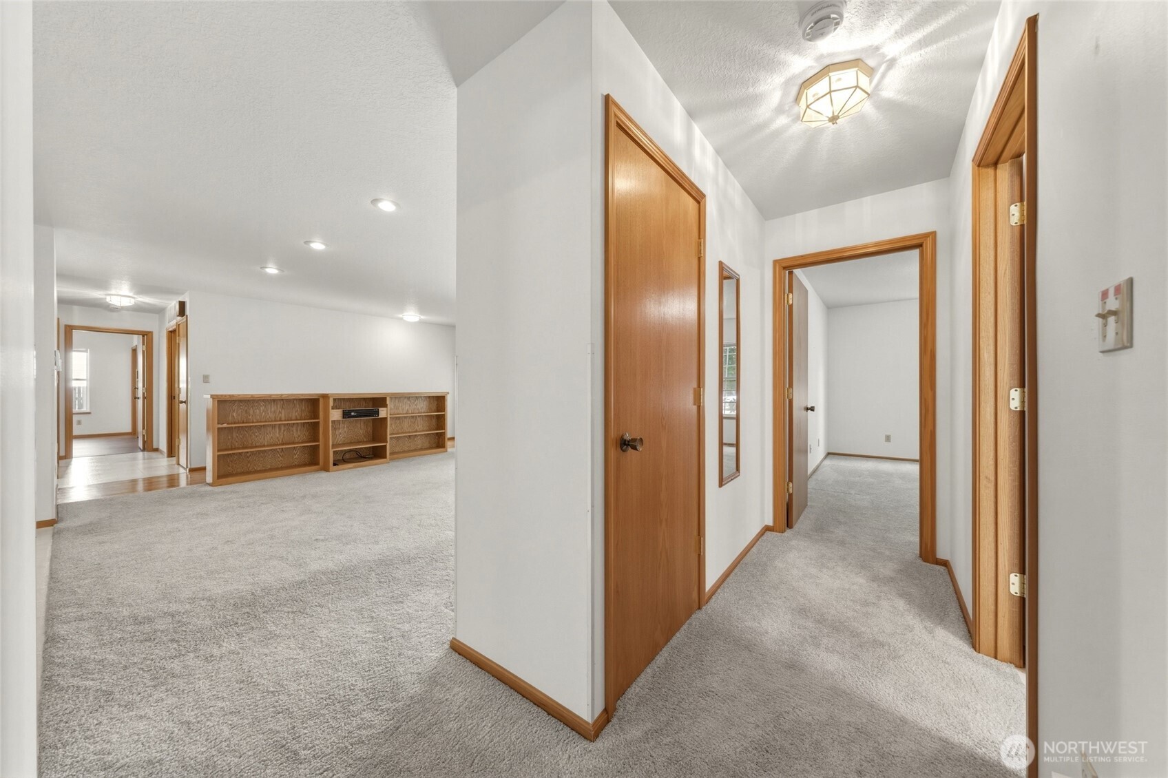22 Parkwood Circle Property Photo 18