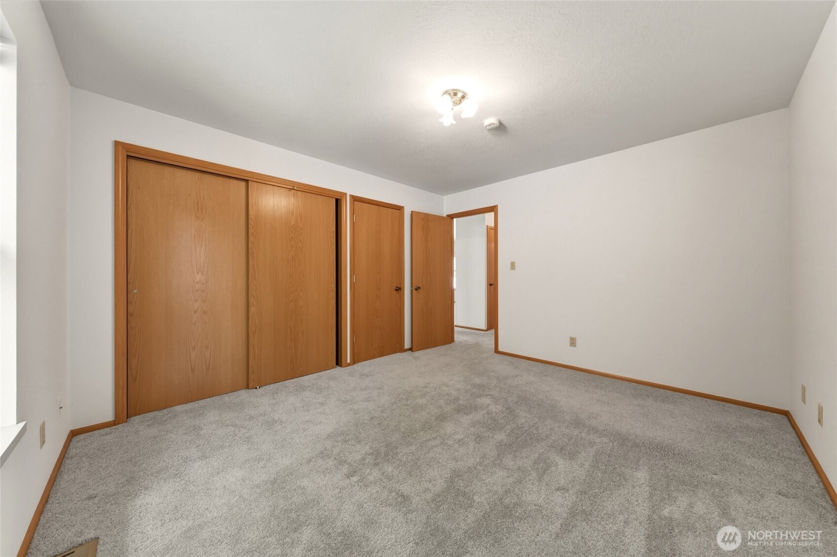 22 Parkwood Circle Property Photo 19