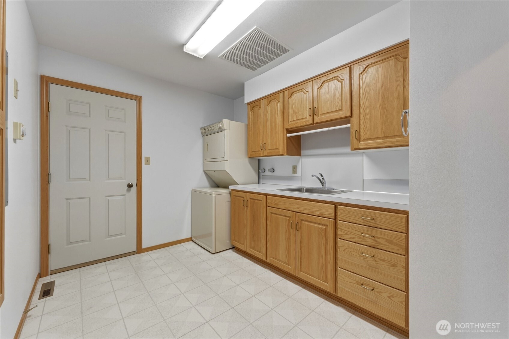 22 Parkwood Circle Property Photo 22