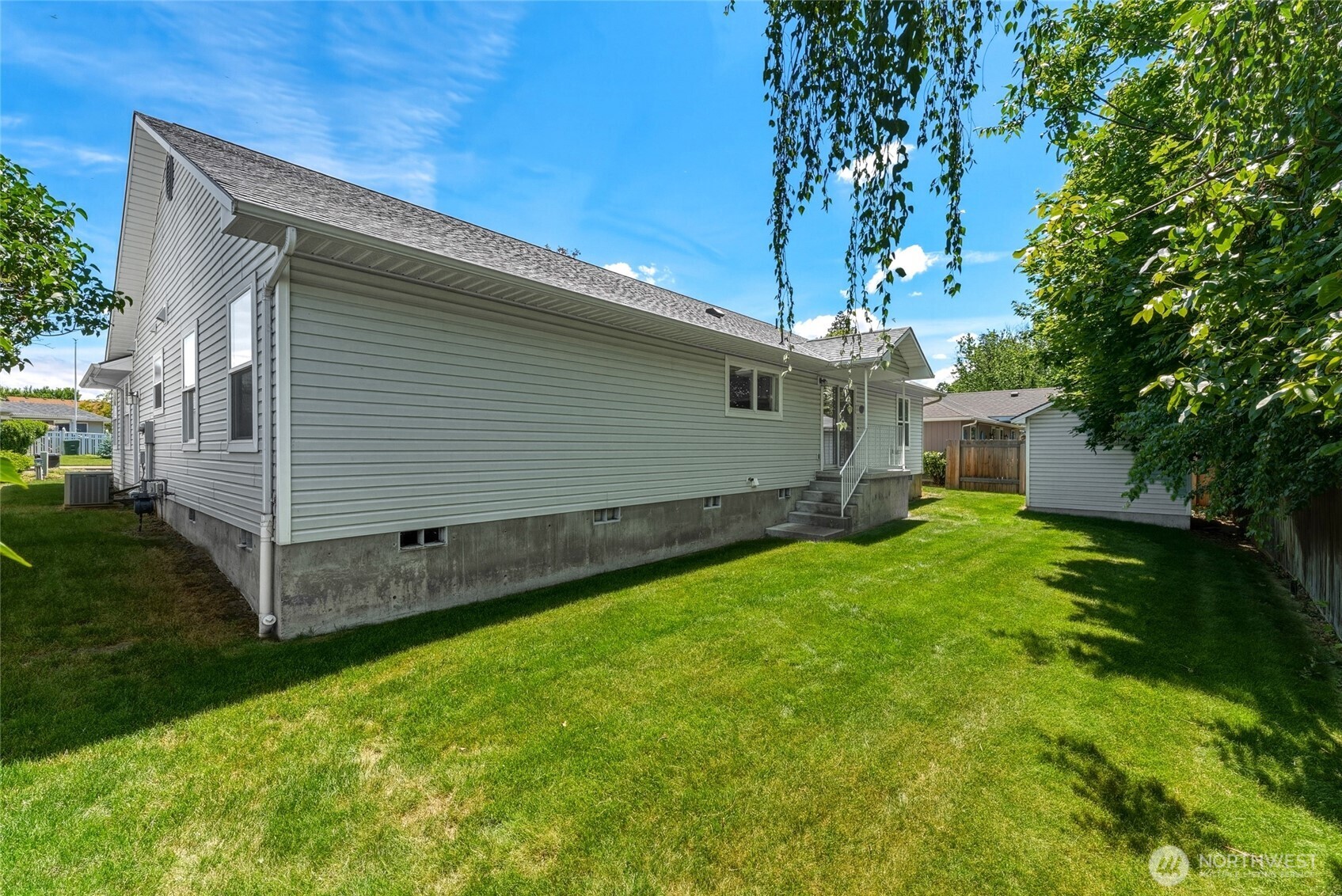 22 Parkwood Circle Property Photo 25