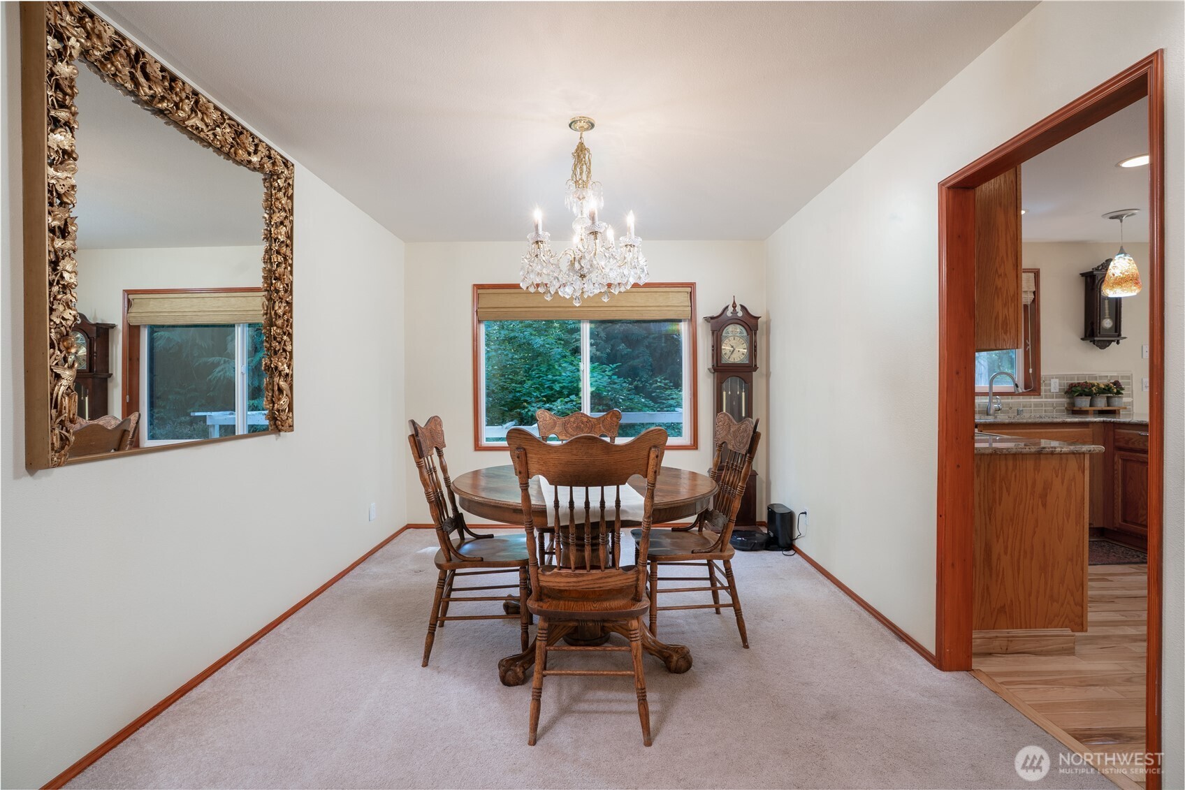 10717 Suncrest Drive Property Photo 7