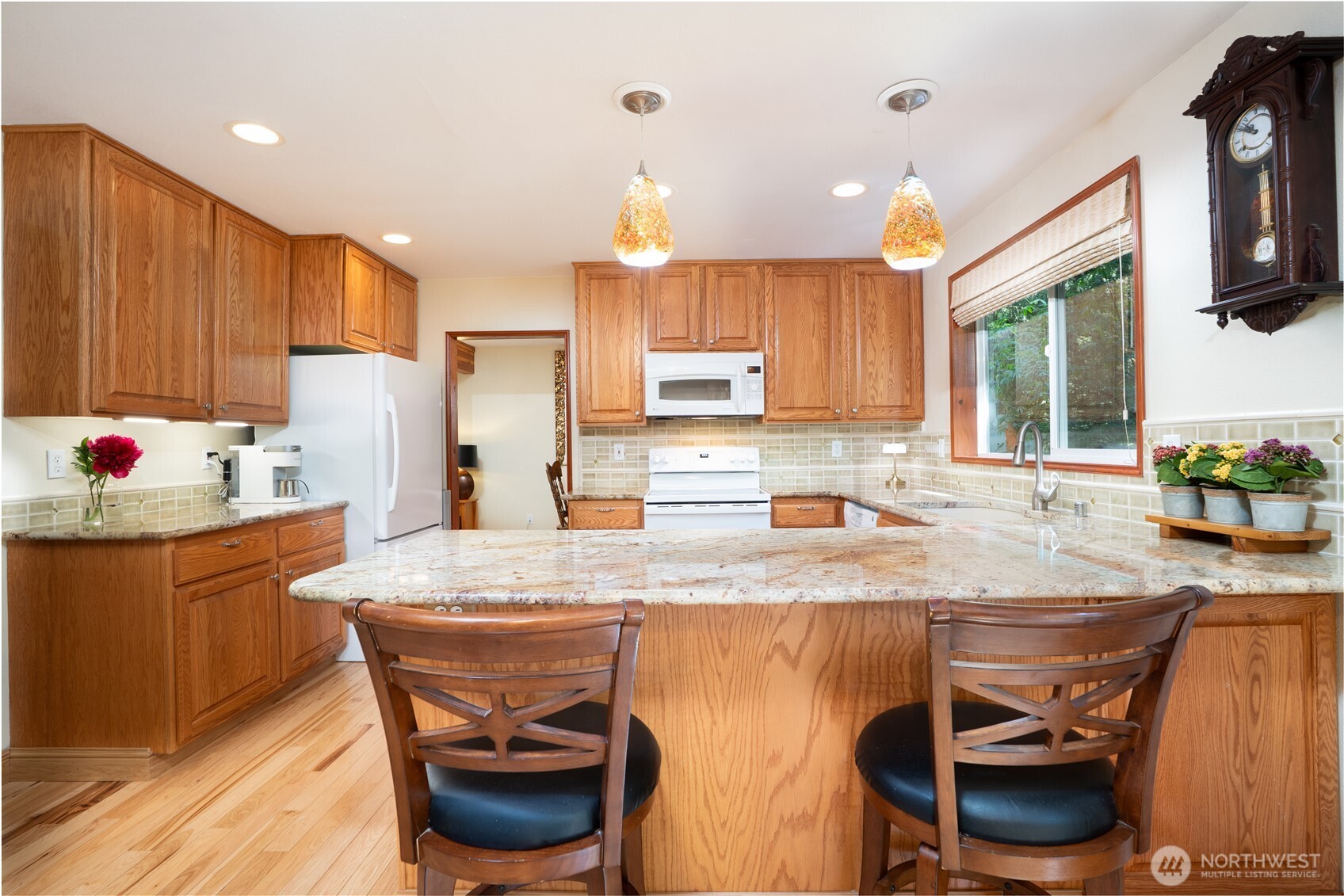 10717 Suncrest Drive Property Photo 10