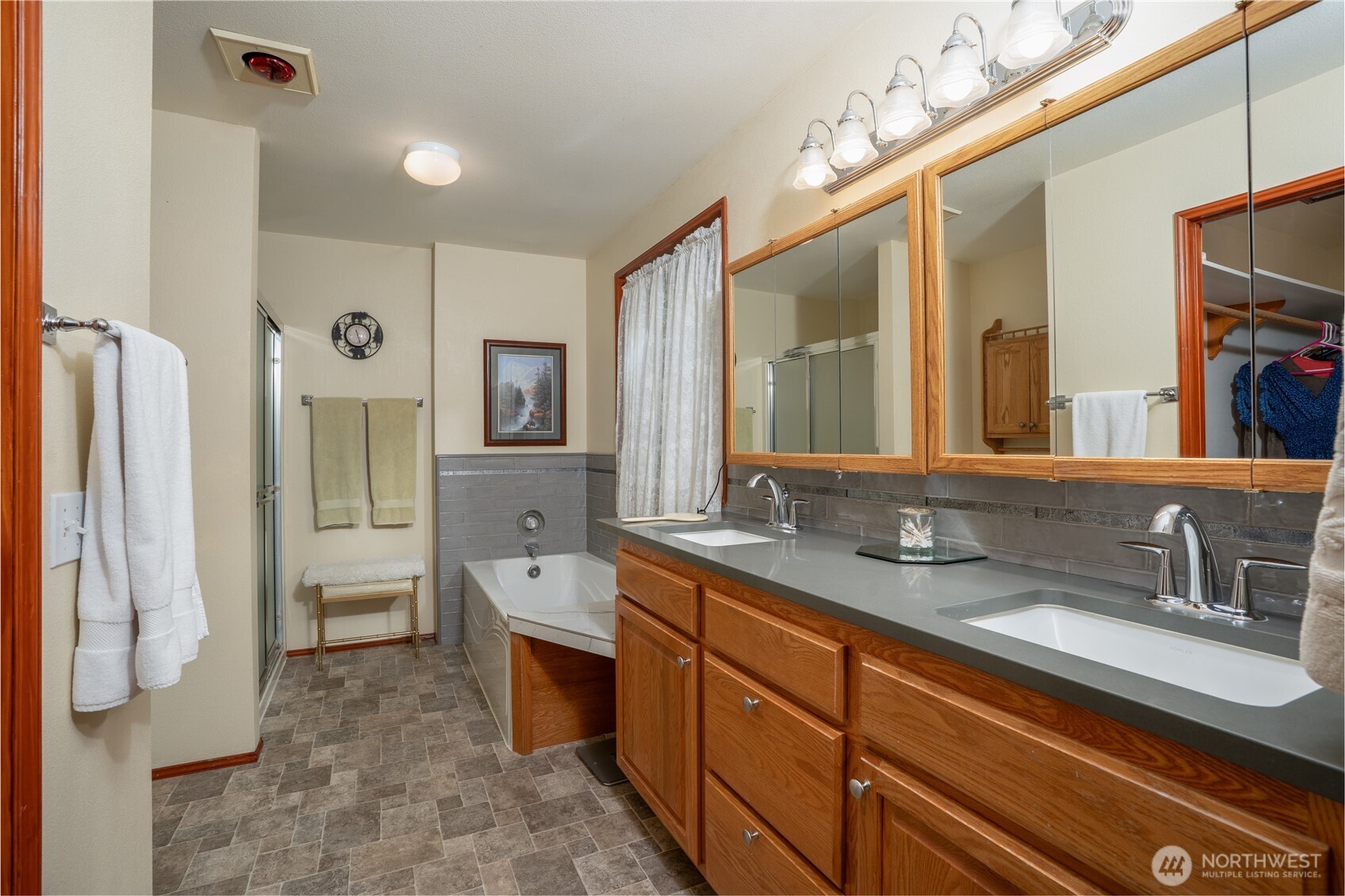 10717 Suncrest Drive Property Photo 14
