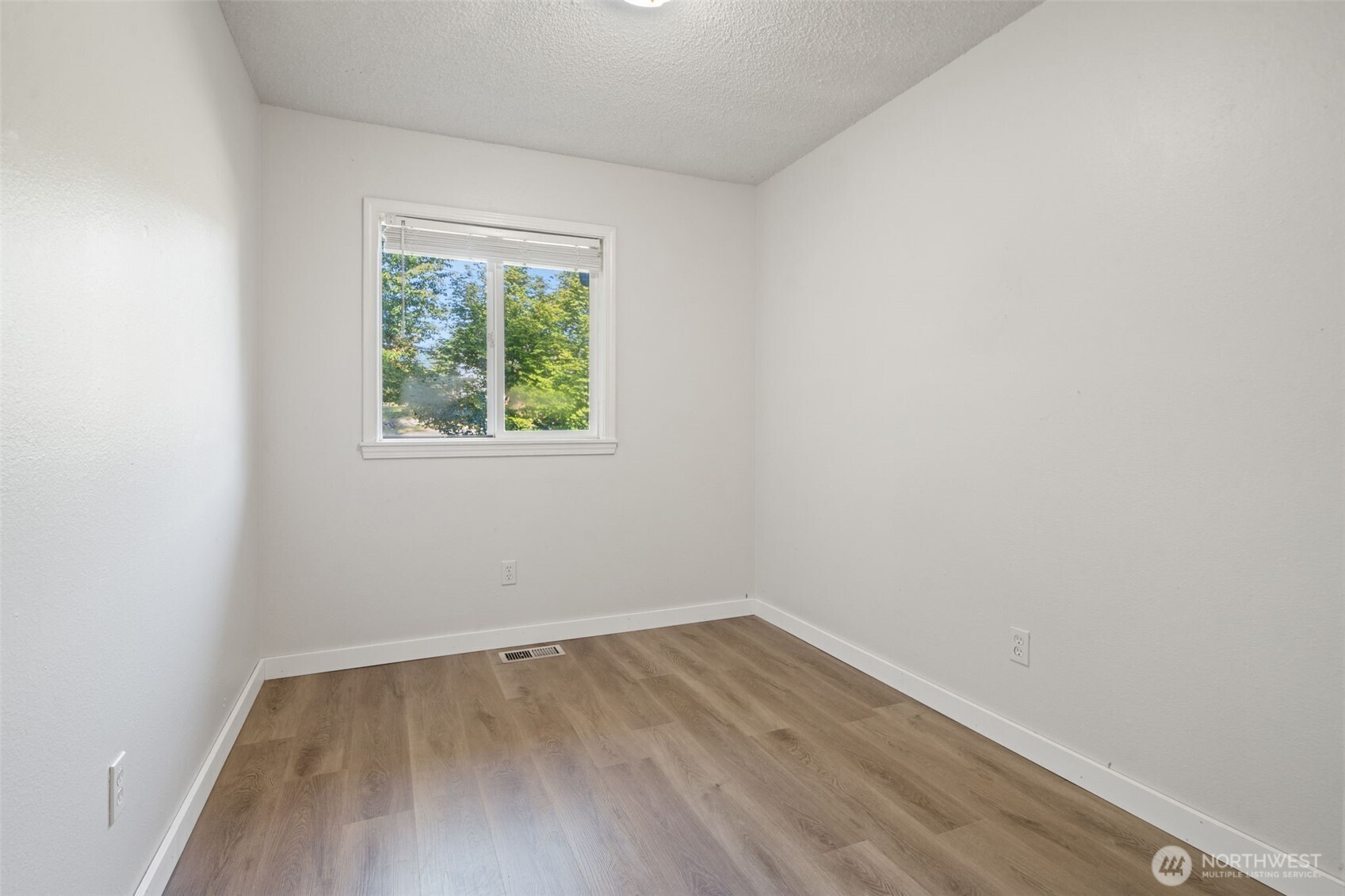 4202 79th Avenue Property Photo 23