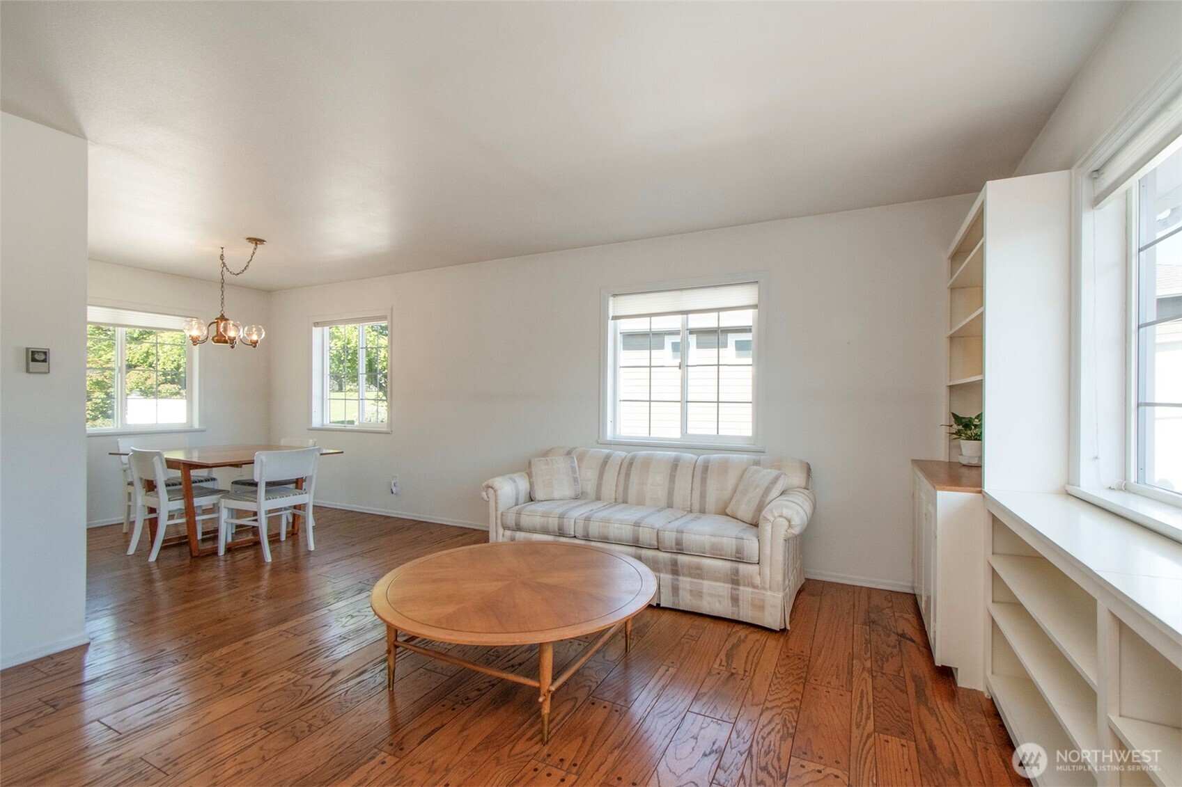 251 Meadowlark Lane Property Photo 9