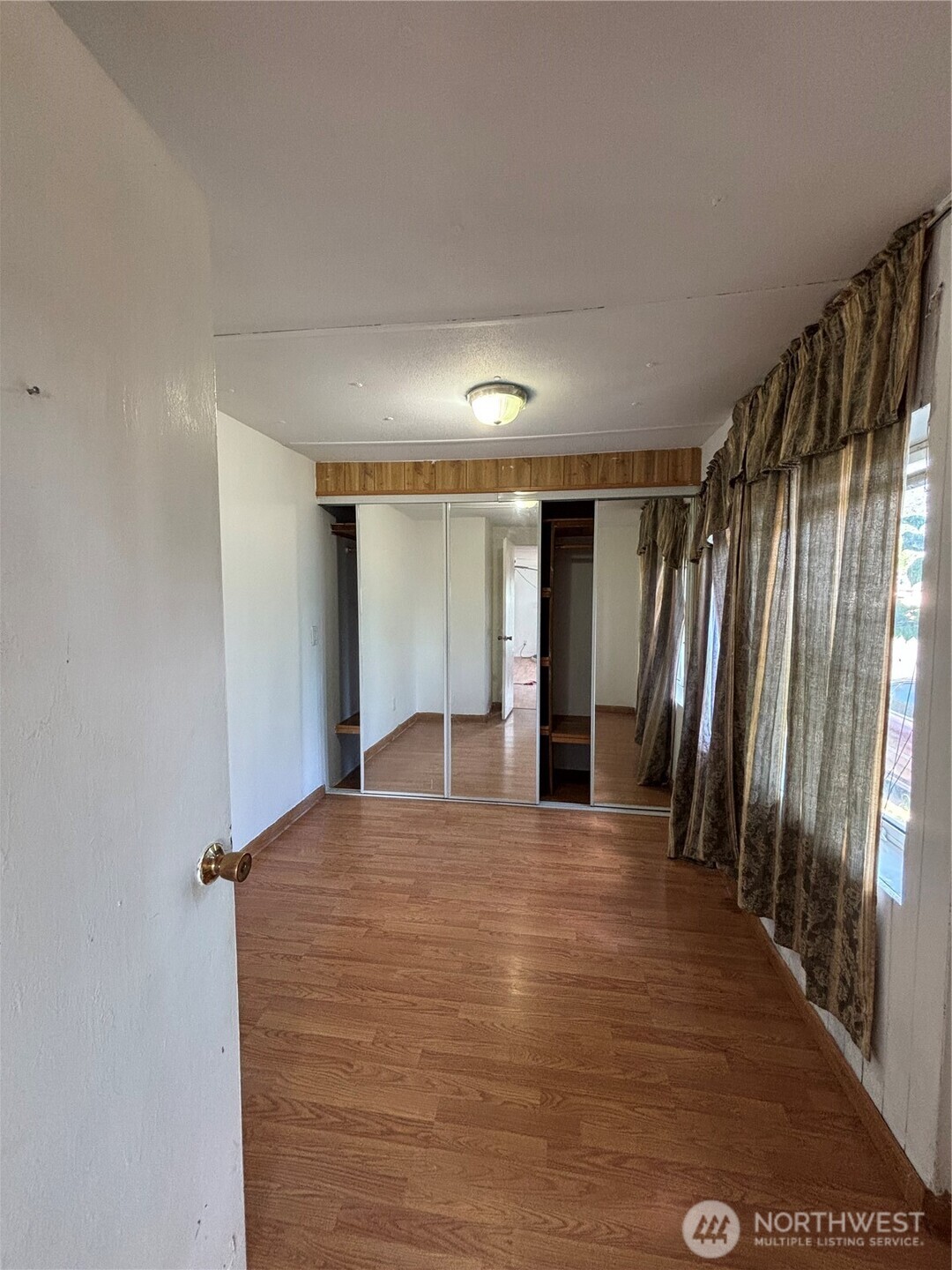 2022 W Broadway Avenue 1c Property Photo 8