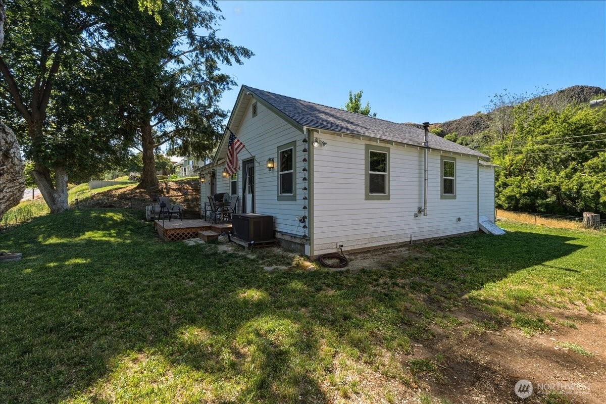 458 Partello Park Property Photo 2