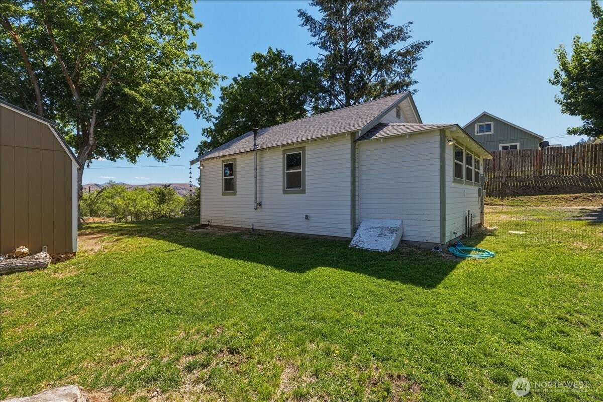 458 Partello Park Property Photo 8