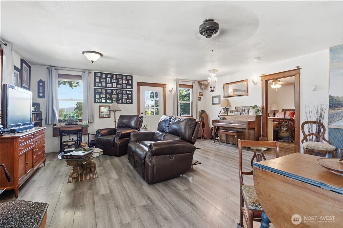 458 Partello Park Property Photo 10