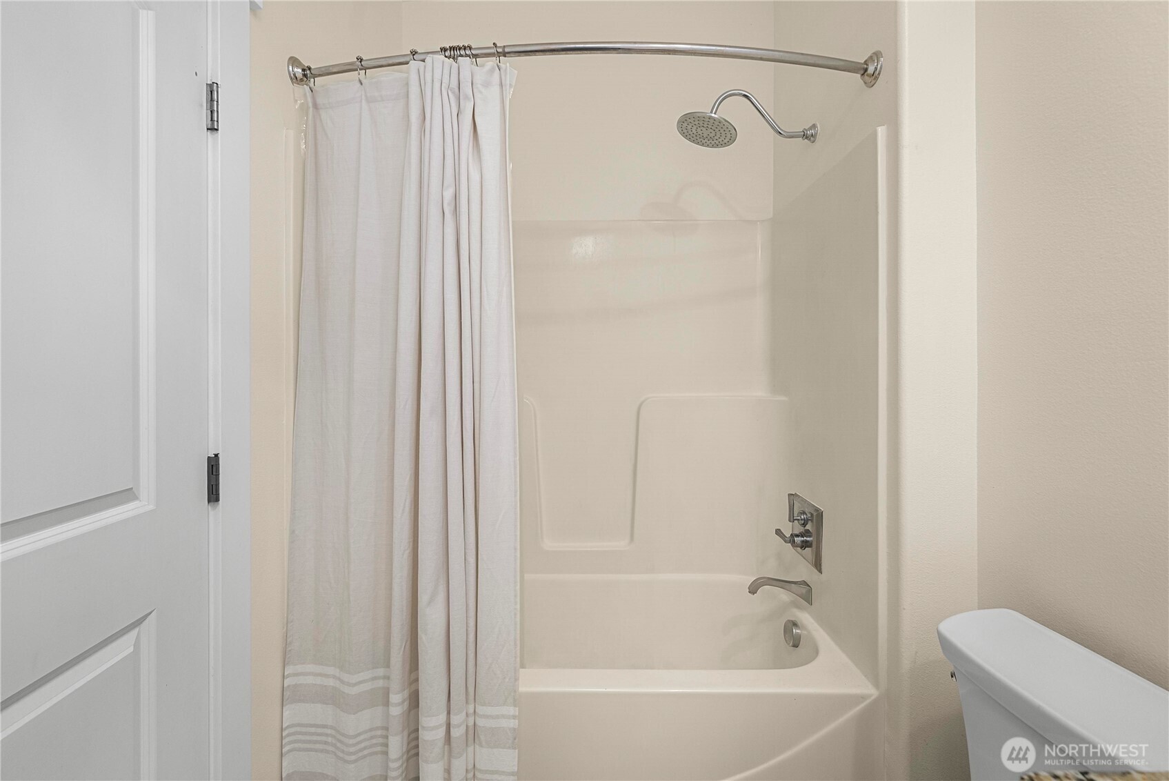 8401 Dawn Hill Drive Property Photo 24