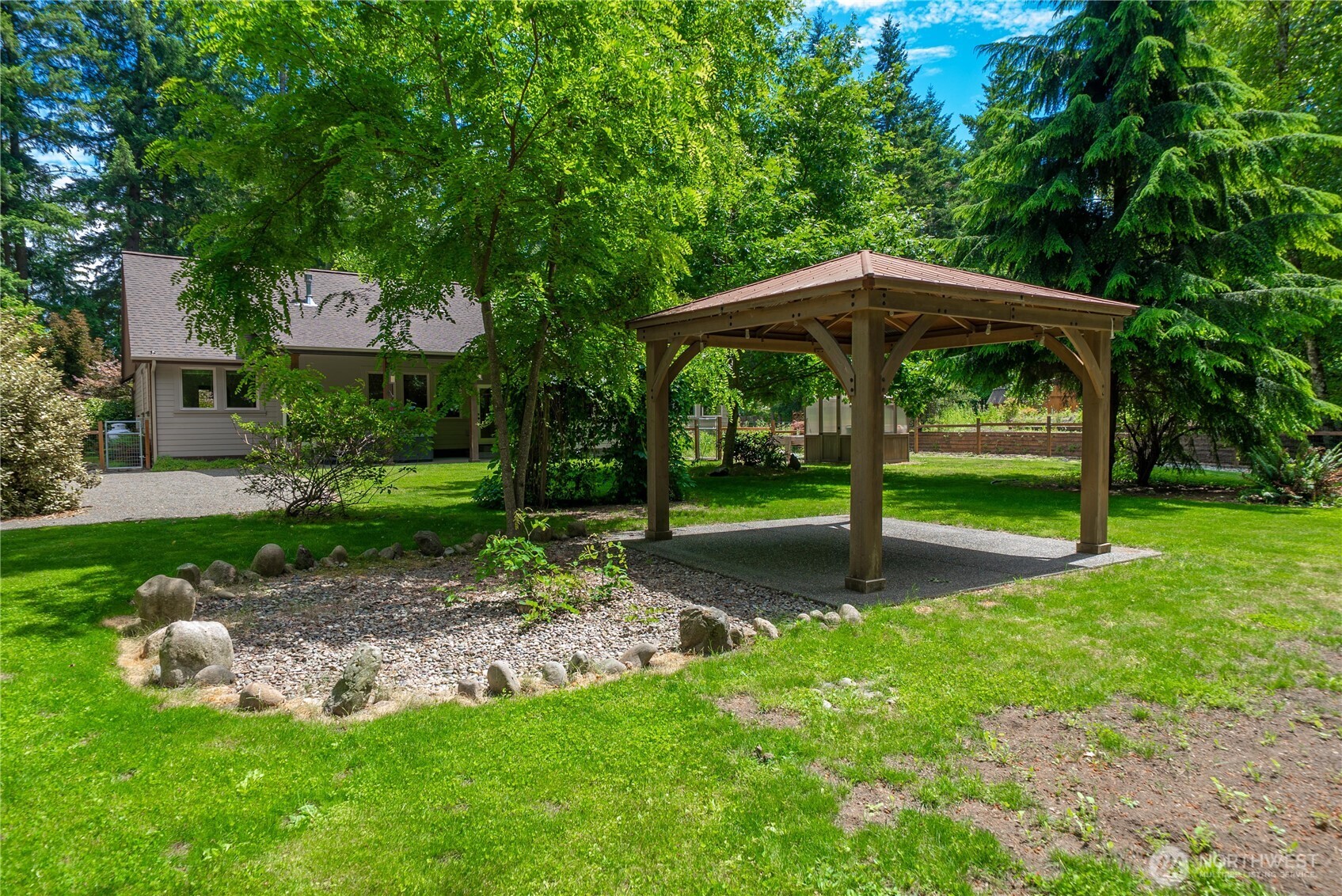 8401 Dawn Hill Drive Property Photo 32