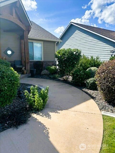 8170 Desert Sage Court Property Photo 3