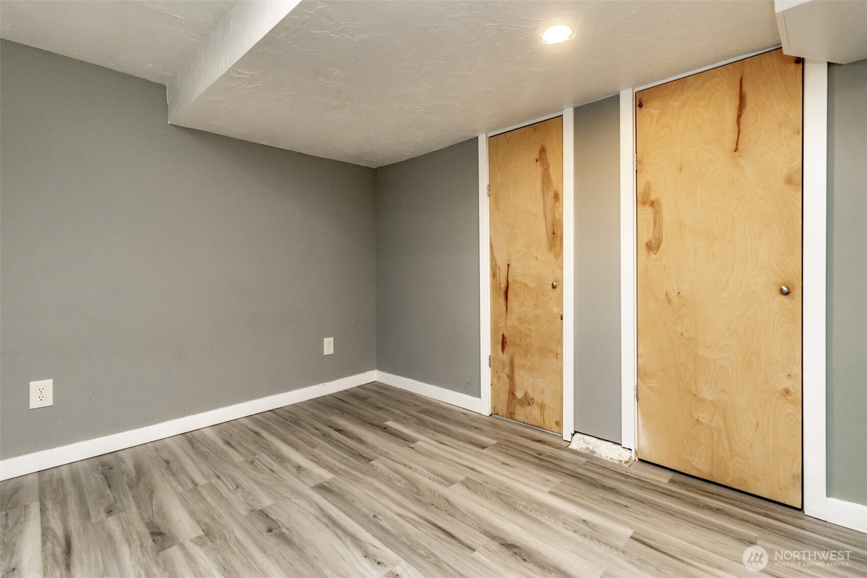 10033 Des Moines Memorial Drive Property Photo 34