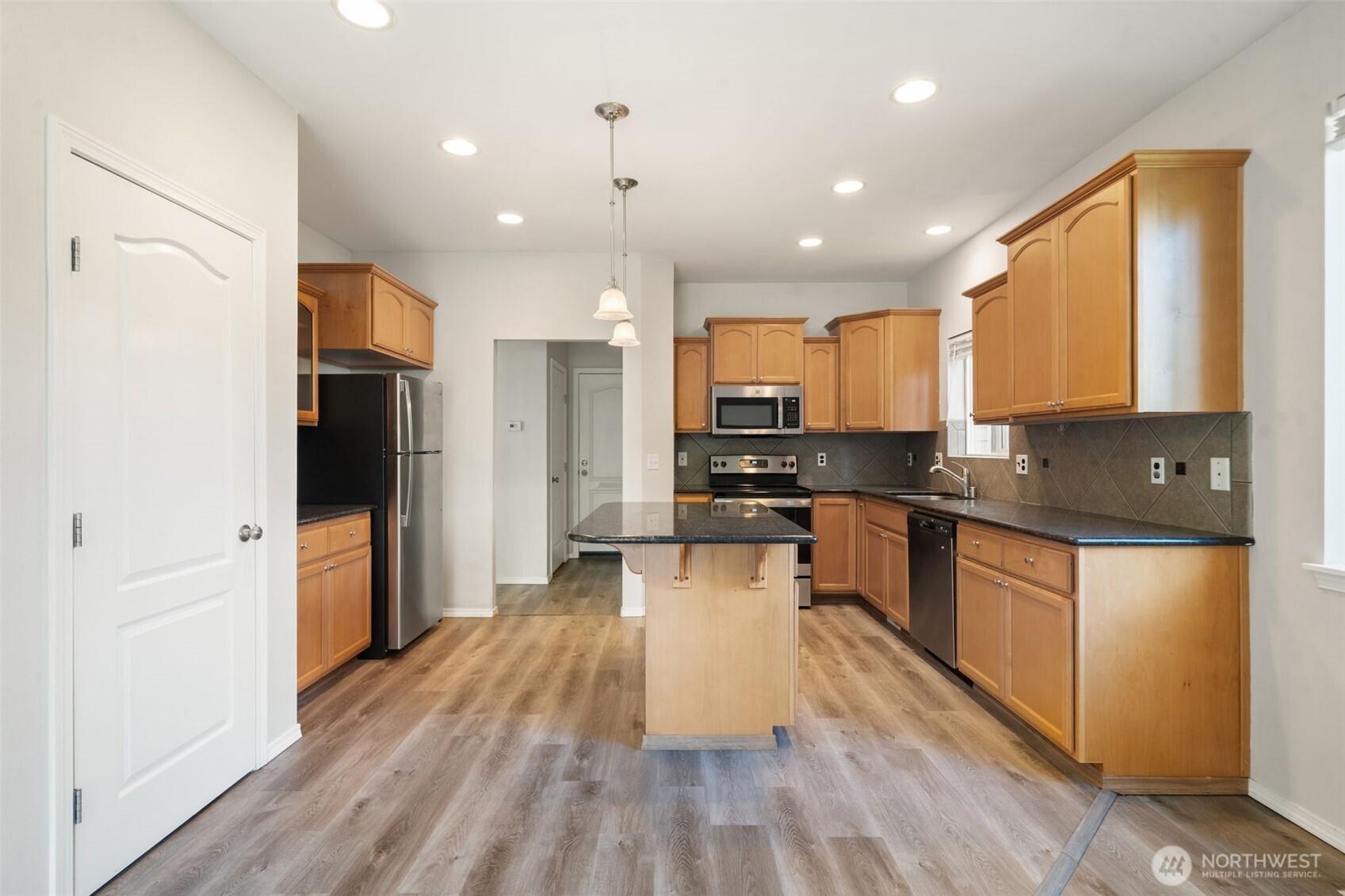 6602 159th Street Property Photo 11