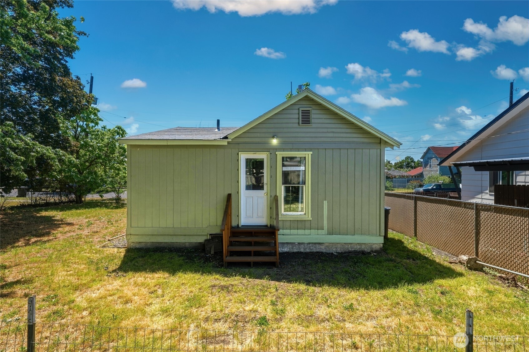 220 Mcauliff Property Photo 1