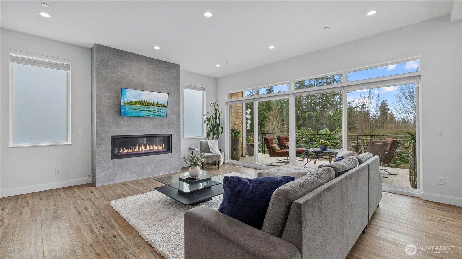 17123 69th Place Property Photo 5