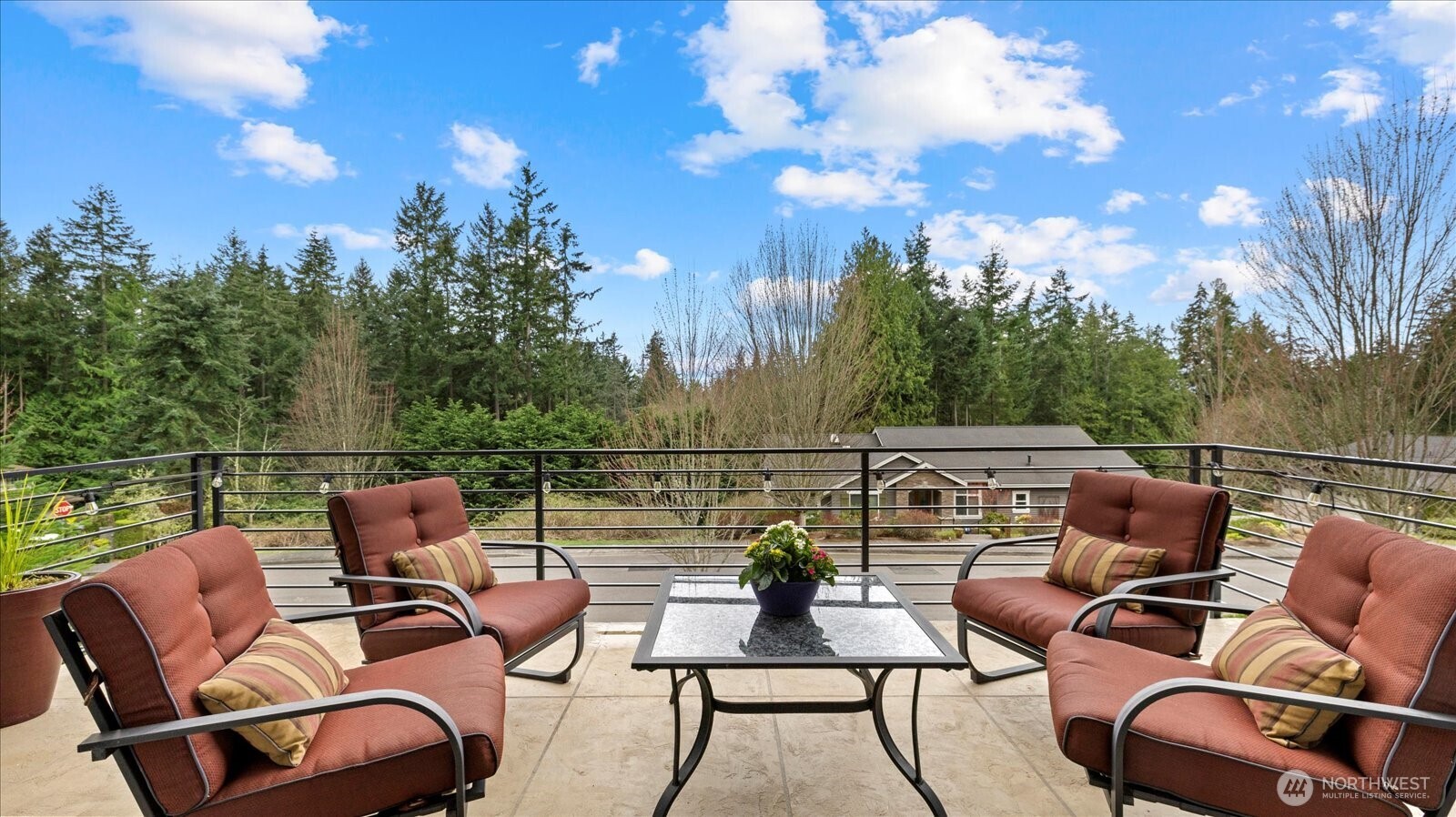 17123 69th Place Property Photo 6