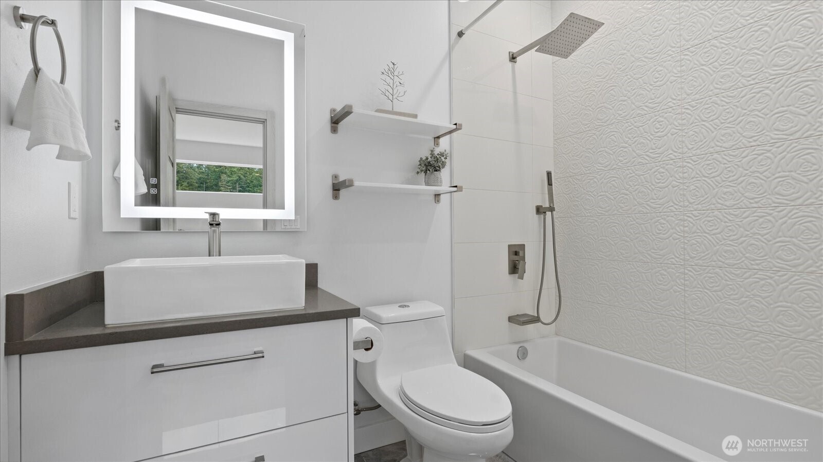 17123 69th Place Property Photo 21