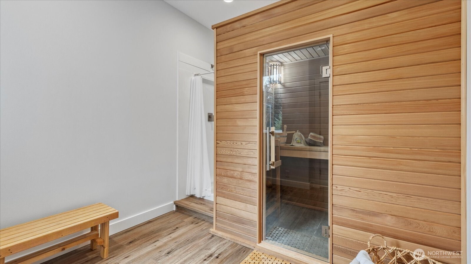 17123 69th Place Property Photo 33