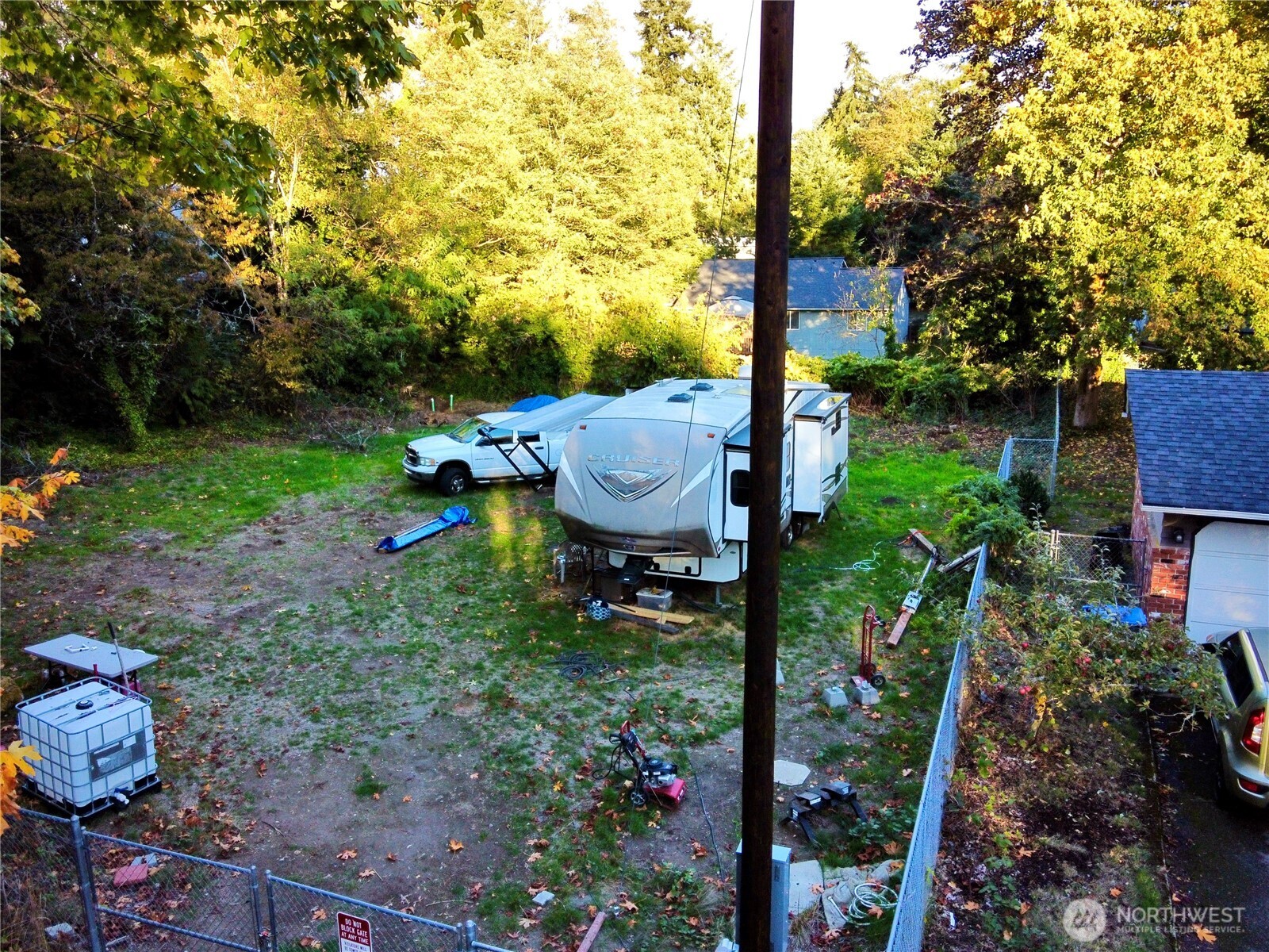 1109 Garrison Avenue Property Photo 11