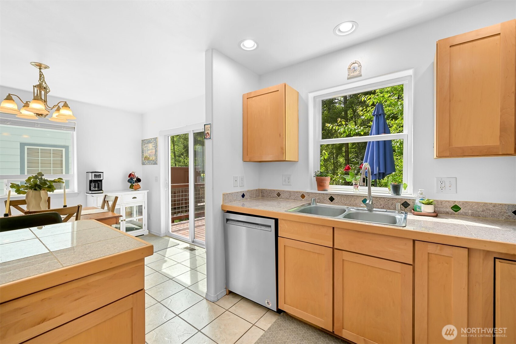 156 Windward Drive Property Photo 12