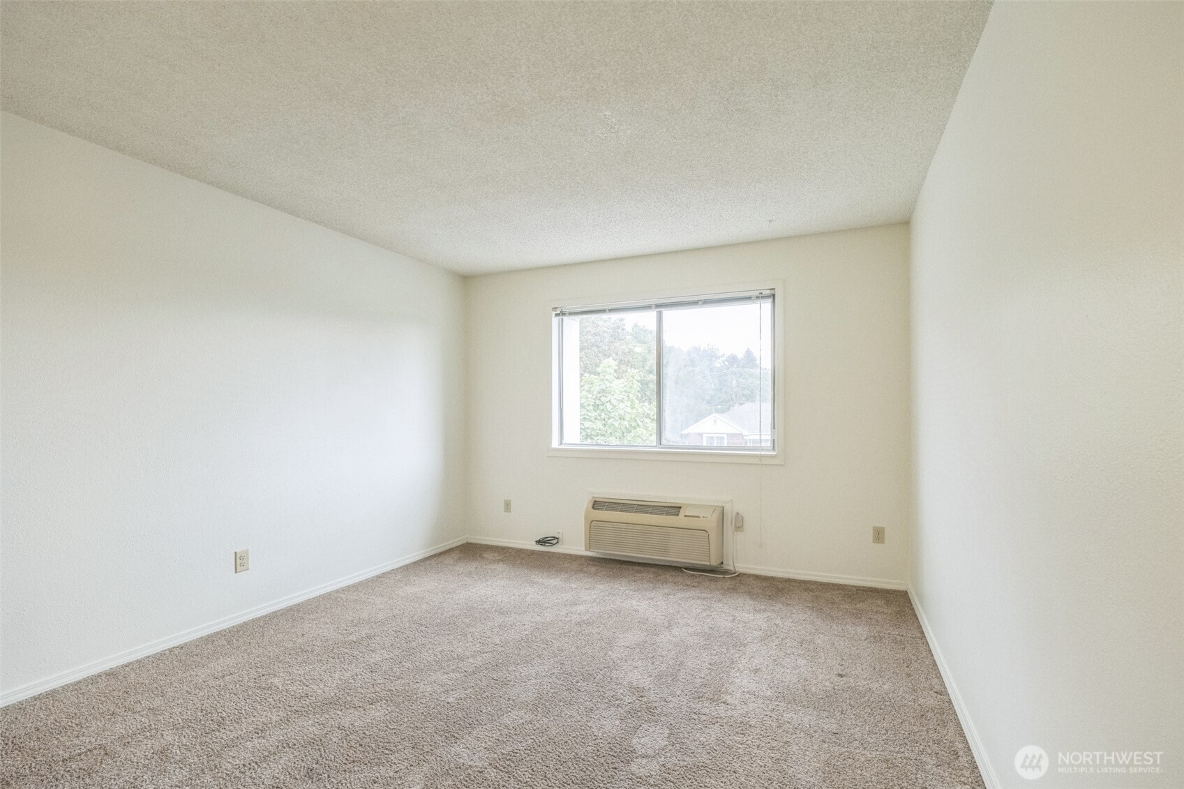 1020 S 20th Avenue Property Photo 5