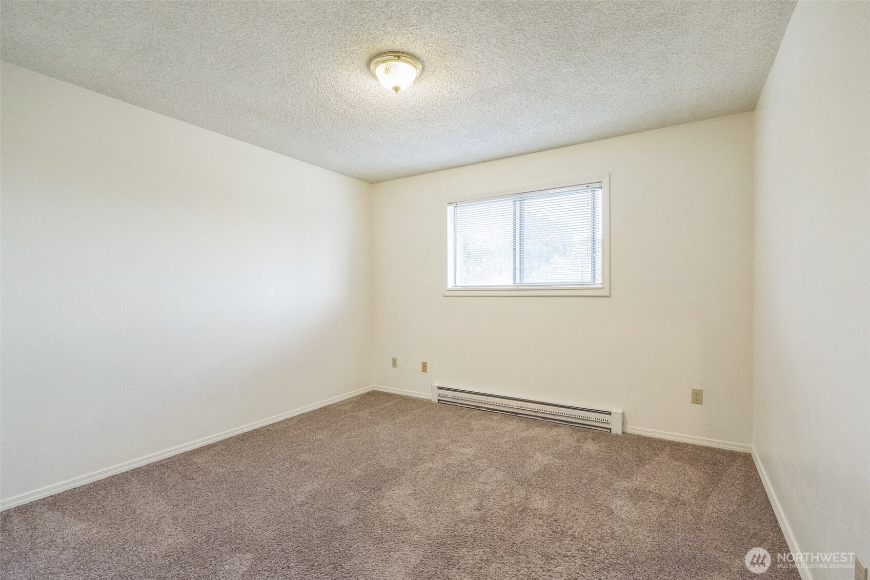 1020 S 20th Avenue Property Photo 8