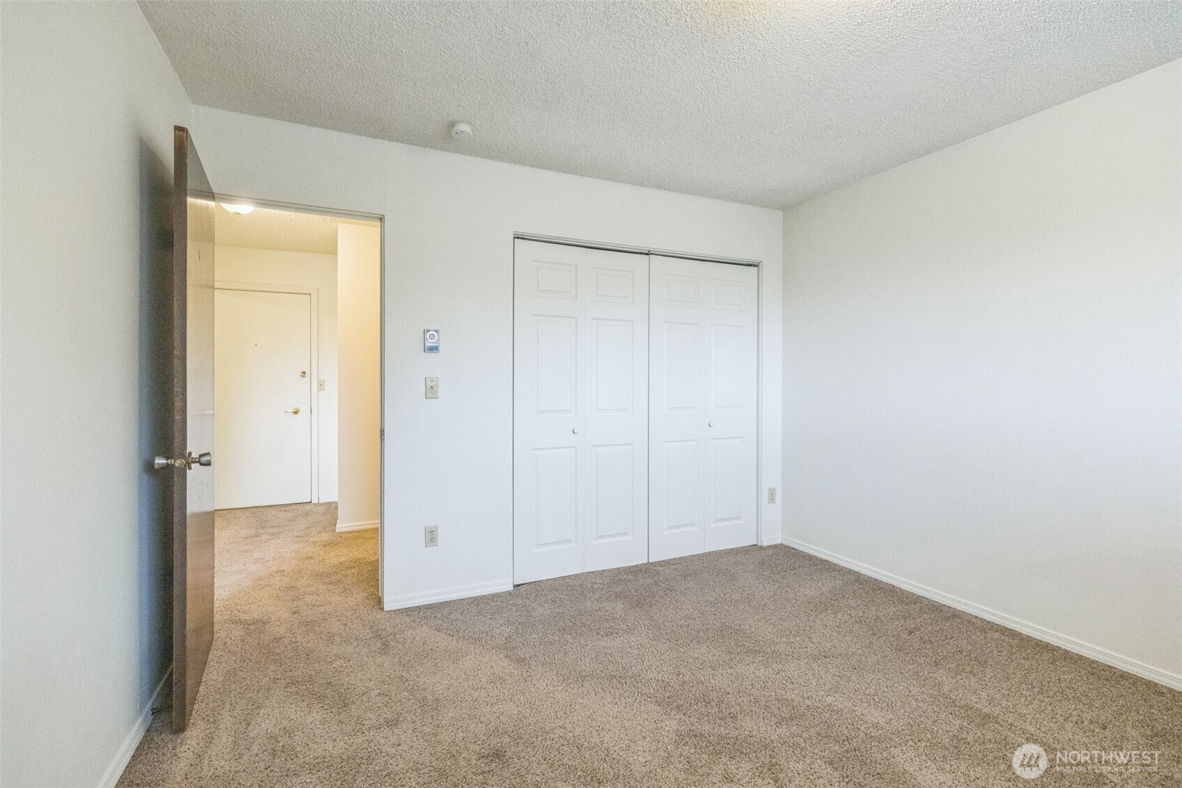 1020 S 20th Avenue Property Photo 9
