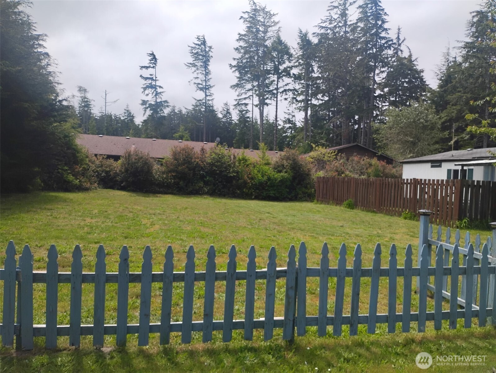 20207 Crane Place Property Photo 4