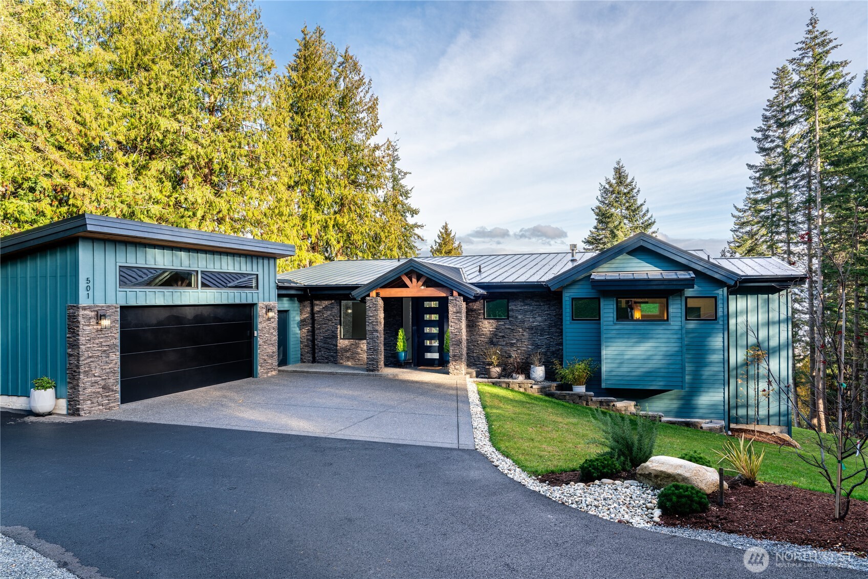 501 Vesper Way Property Photo 1