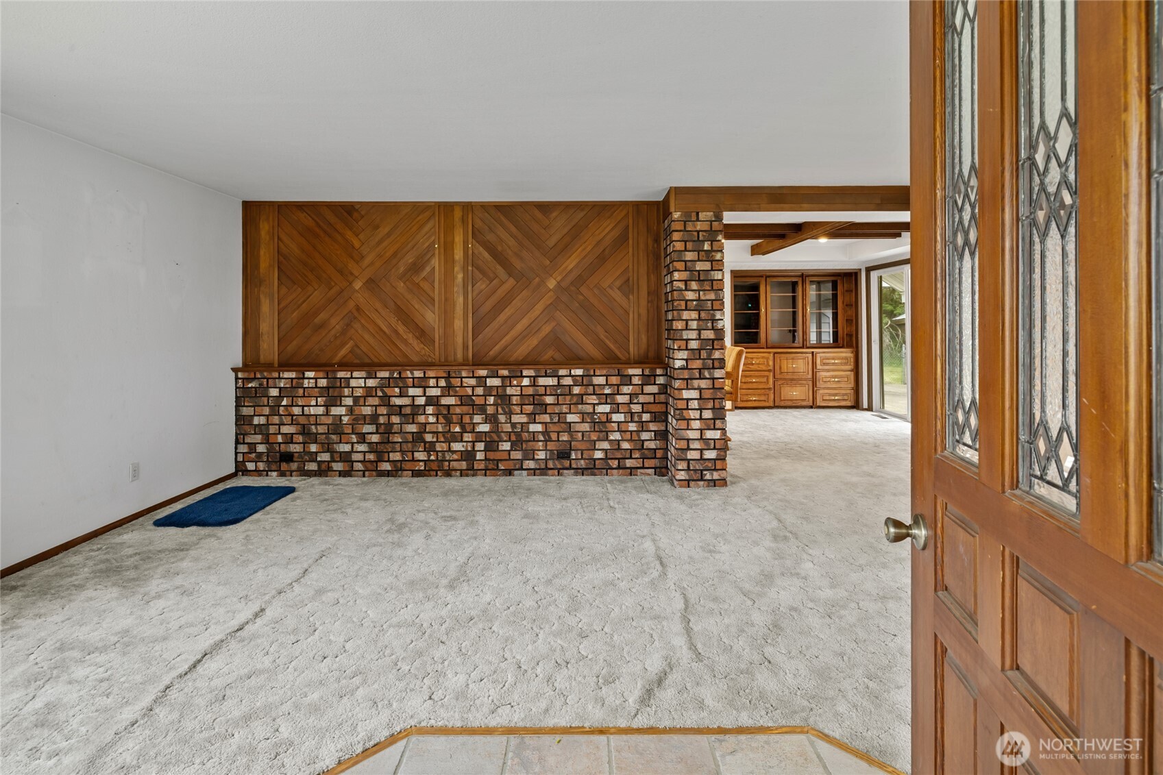 410 1st Street Property Photo 4