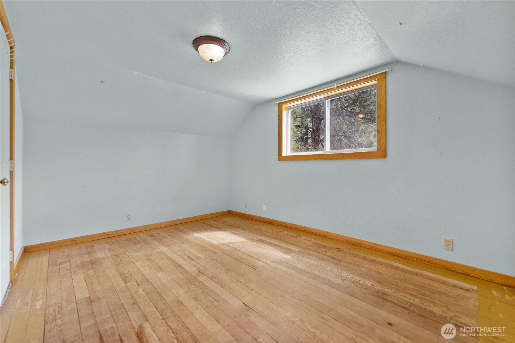 511 Bluff St Property Photo 28
