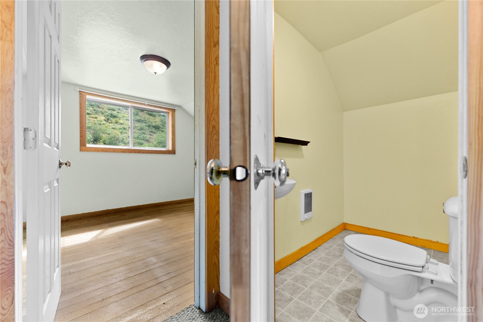 511 Bluff St Property Photo 30