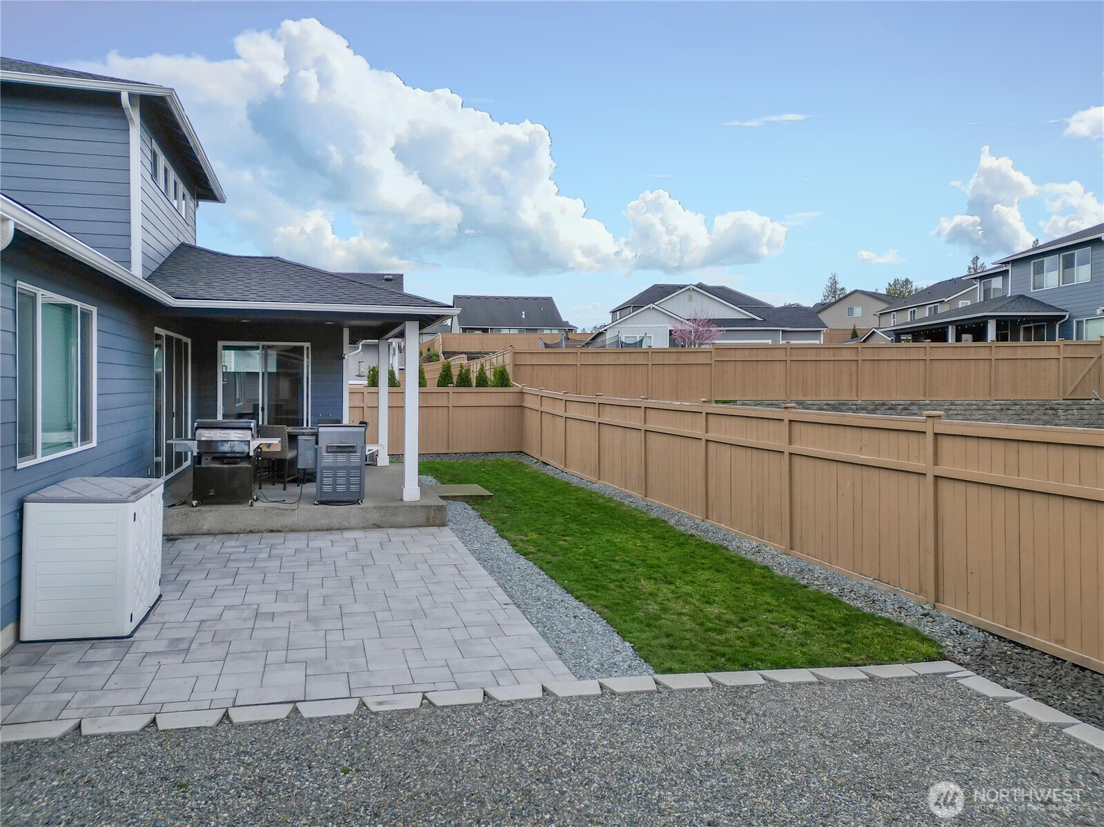 6610 232nd Avenue Property Photo 3