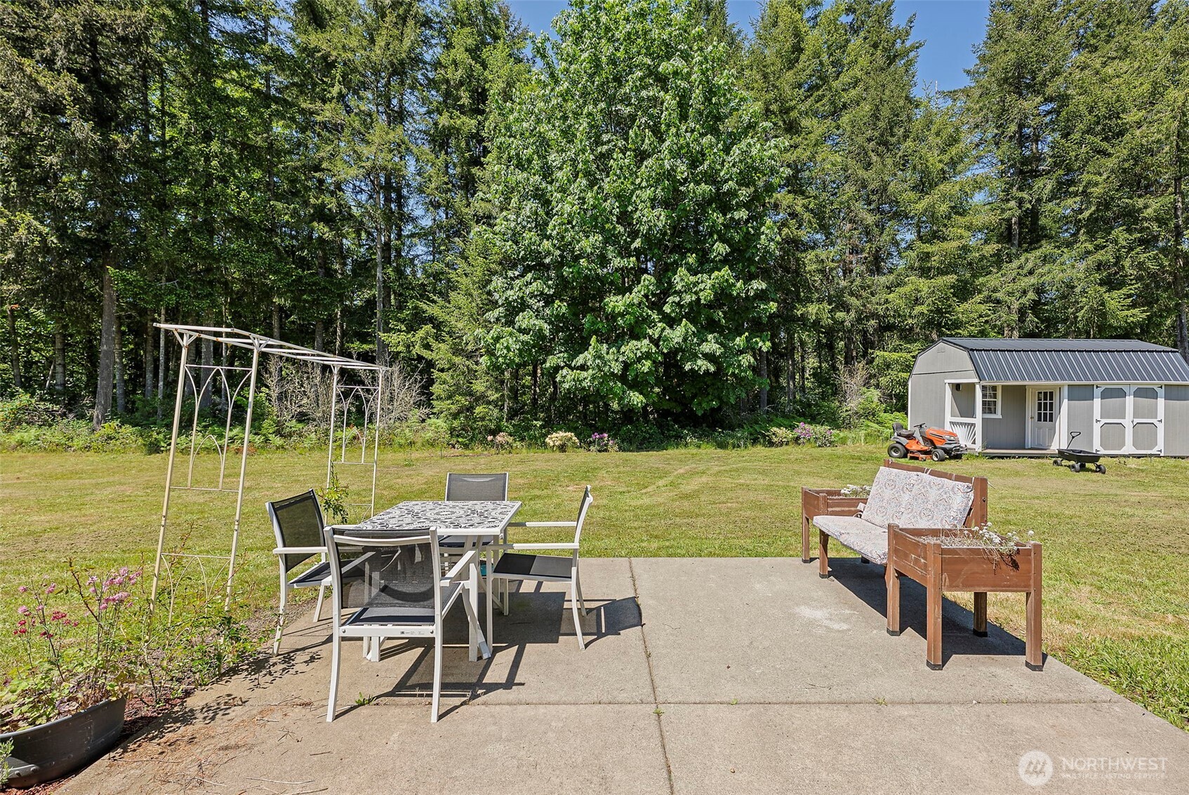 131 Marquee Lane Property Photo 32