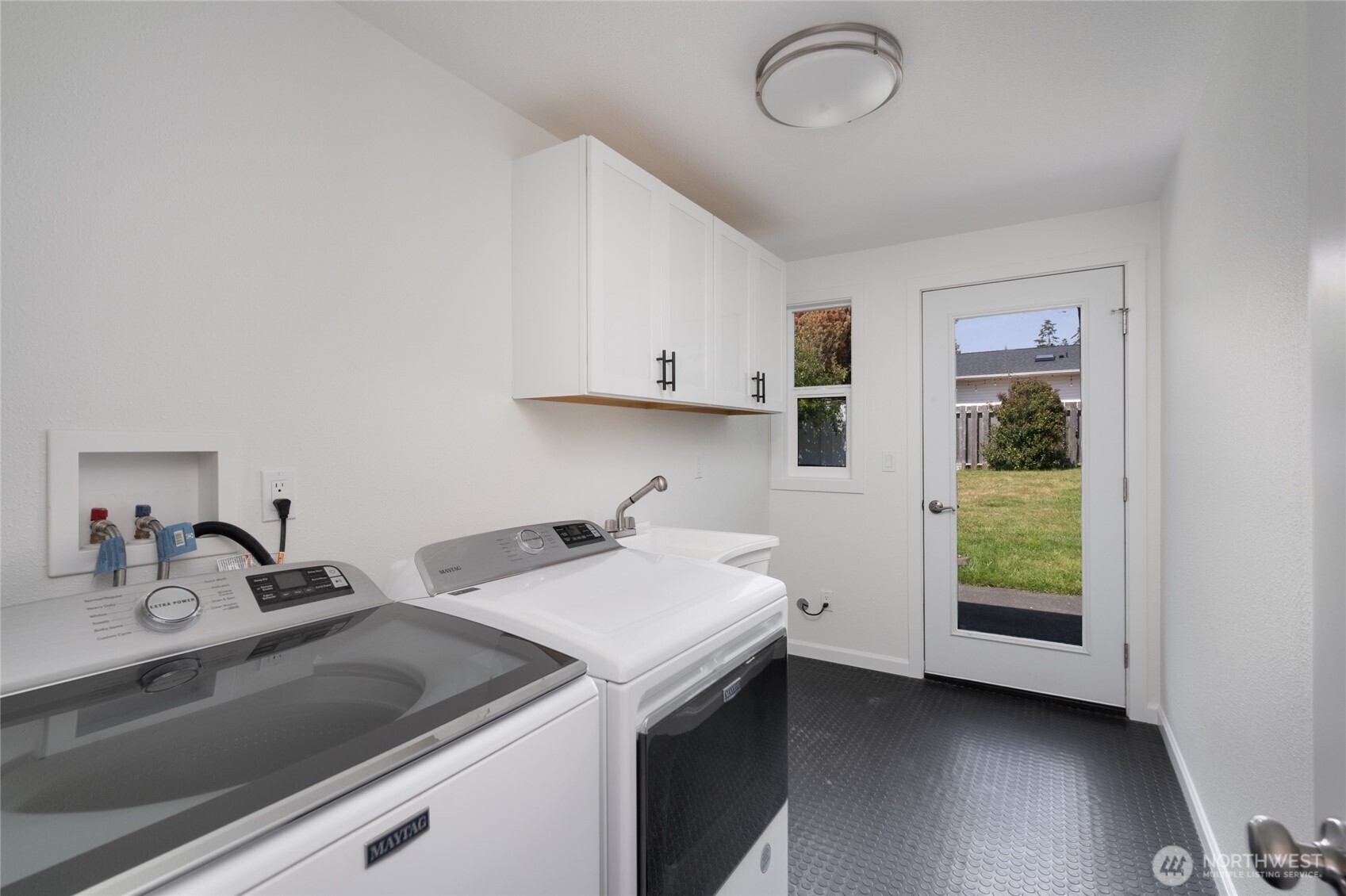 5404 Doon Way Property Photo 11