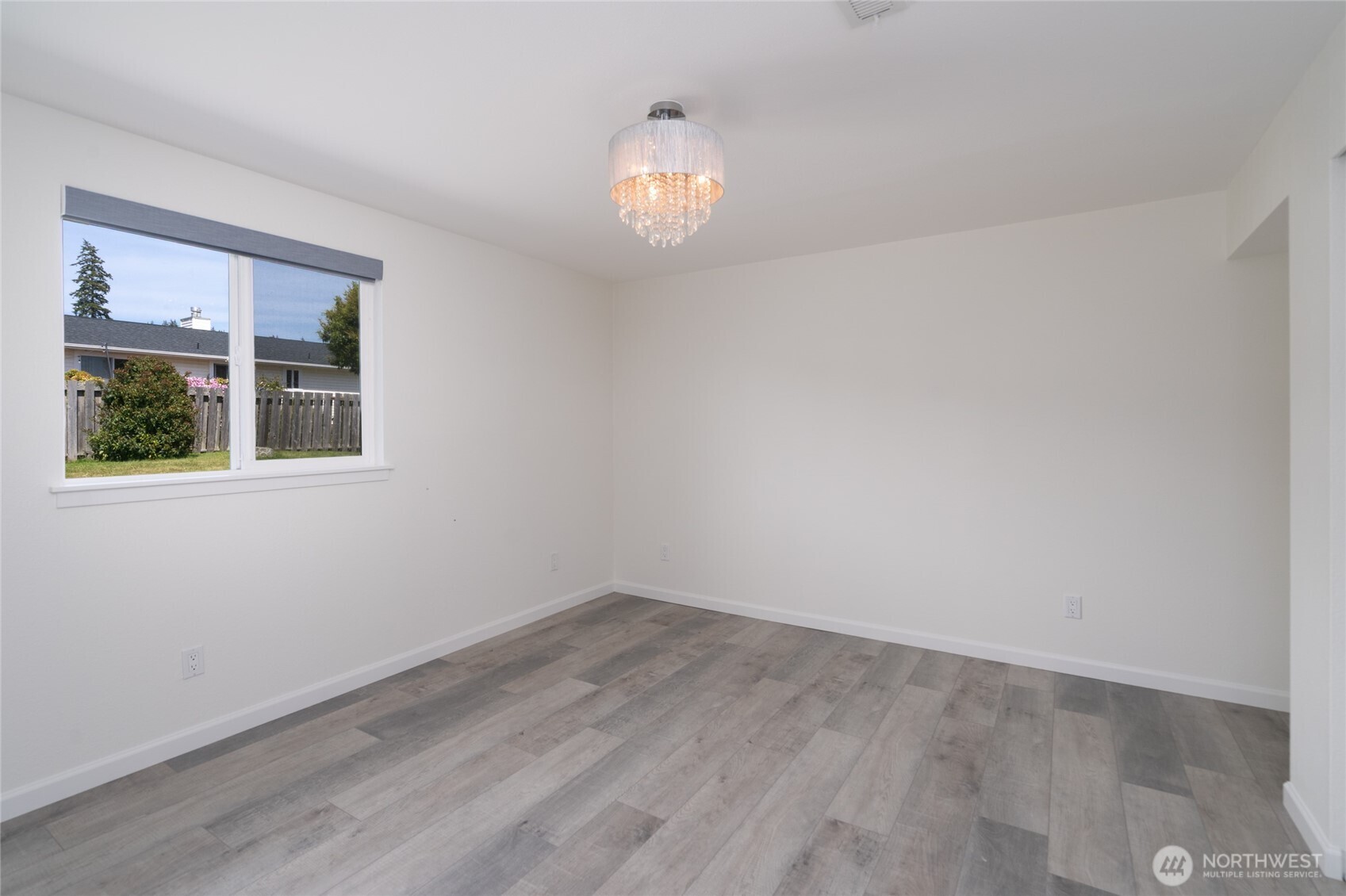 5404 Doon Way Property Photo 12
