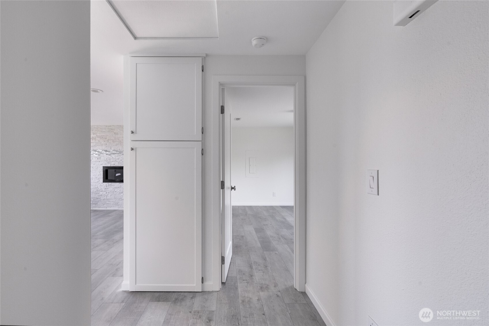 5404 Doon Way Property Photo 15