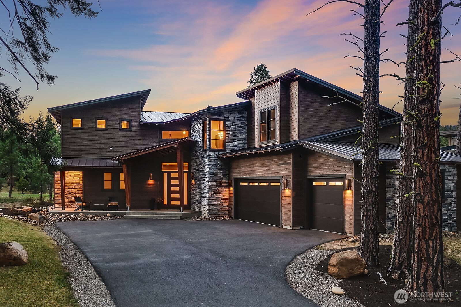 111 Big Dirty Court Property Photo 1