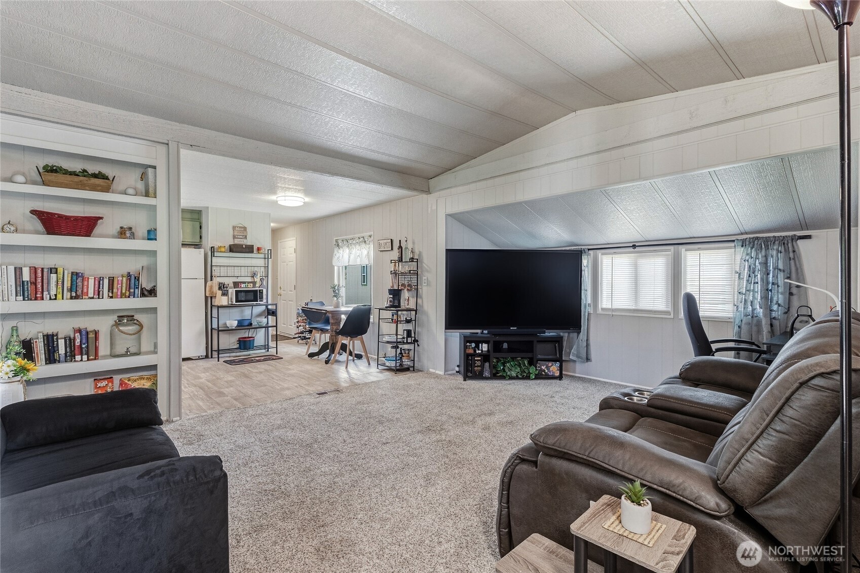 921 Se Scenic View Drive Property Photo 4