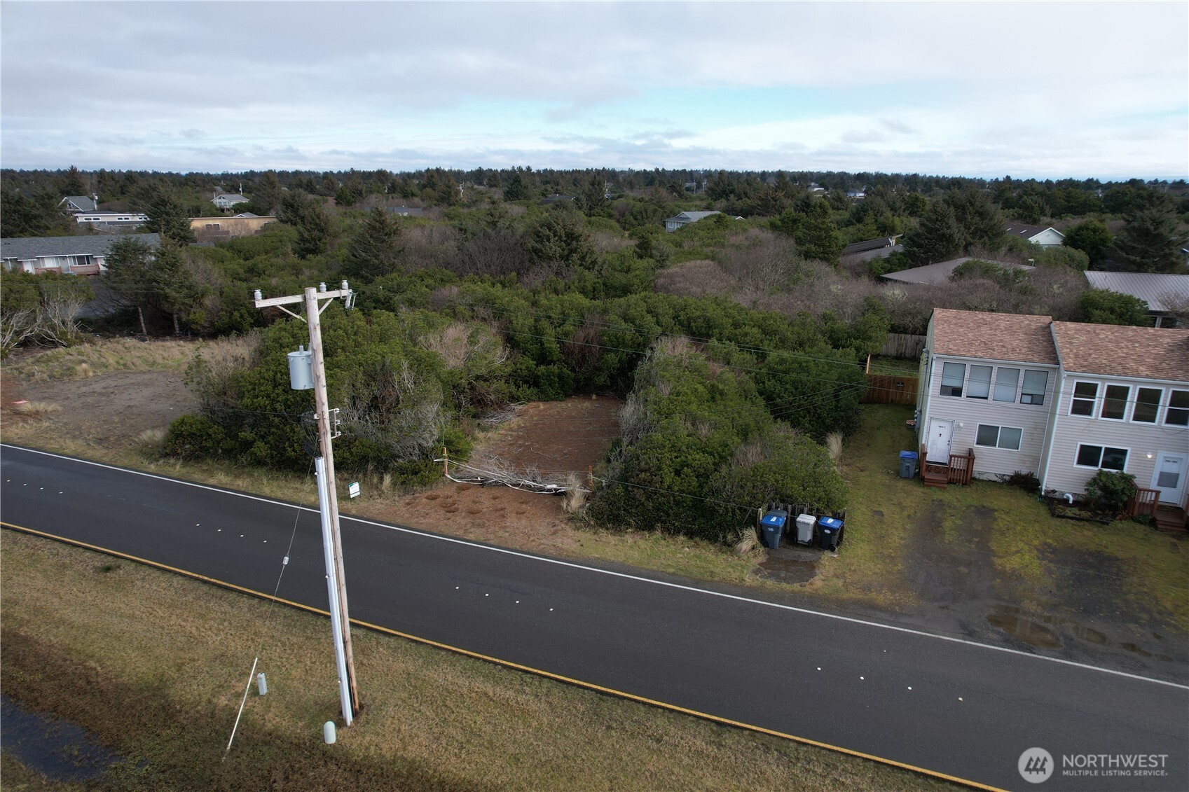 942 Ocean Shores Boulevard Property Photo 3